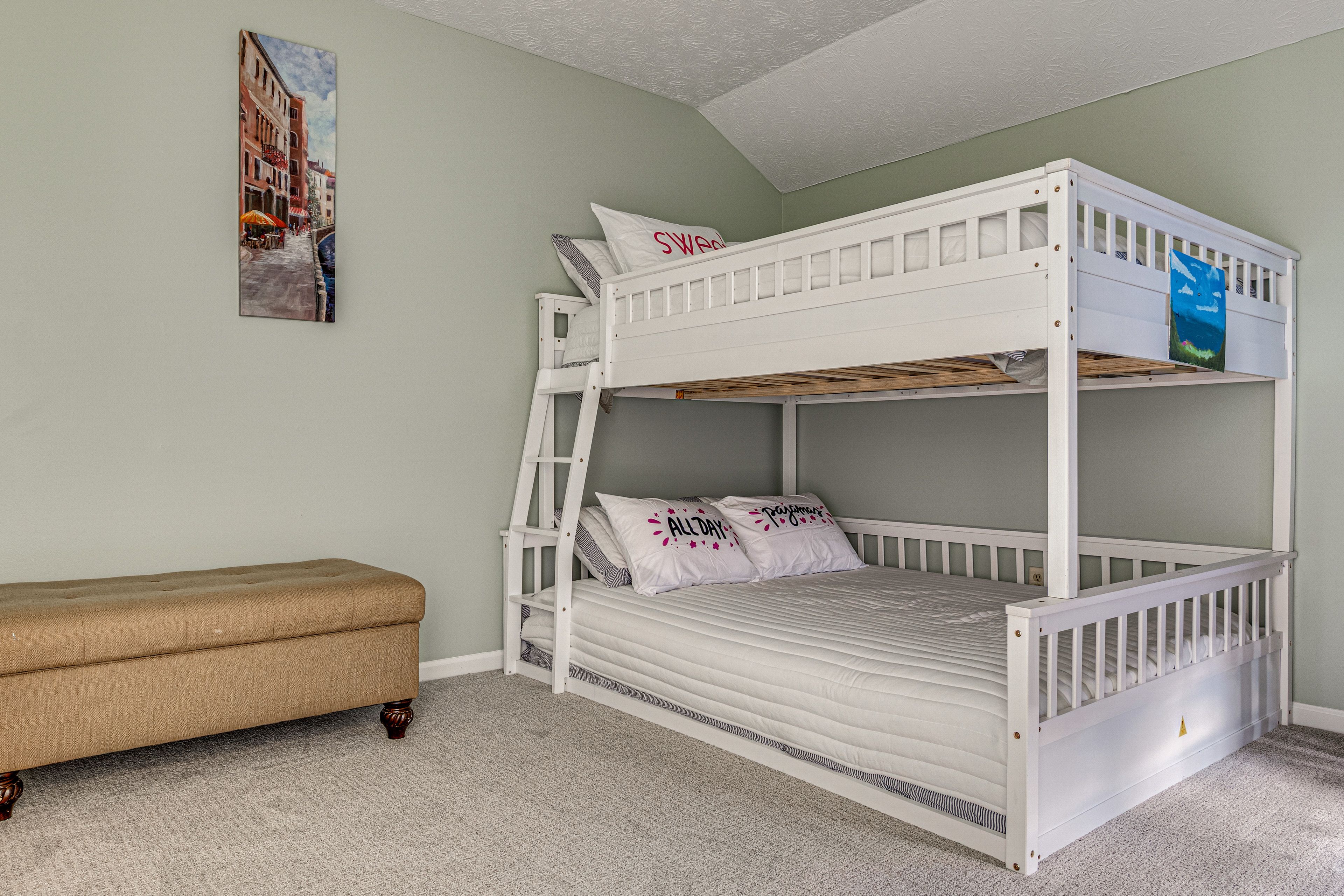 Bedroom 2 | Full/Queen Bunk Bed | En-Suite Bathroom | 2nd Floor