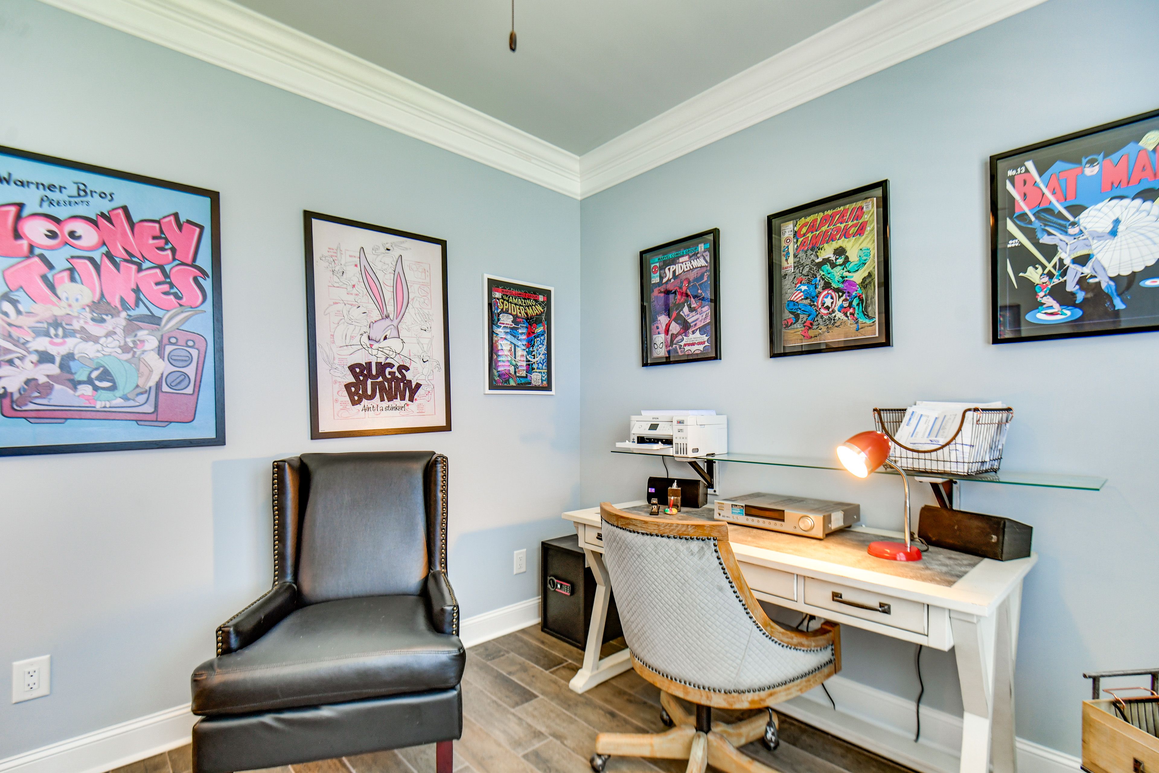 Bedroom 4 (Office) | Twin Murphy Bed