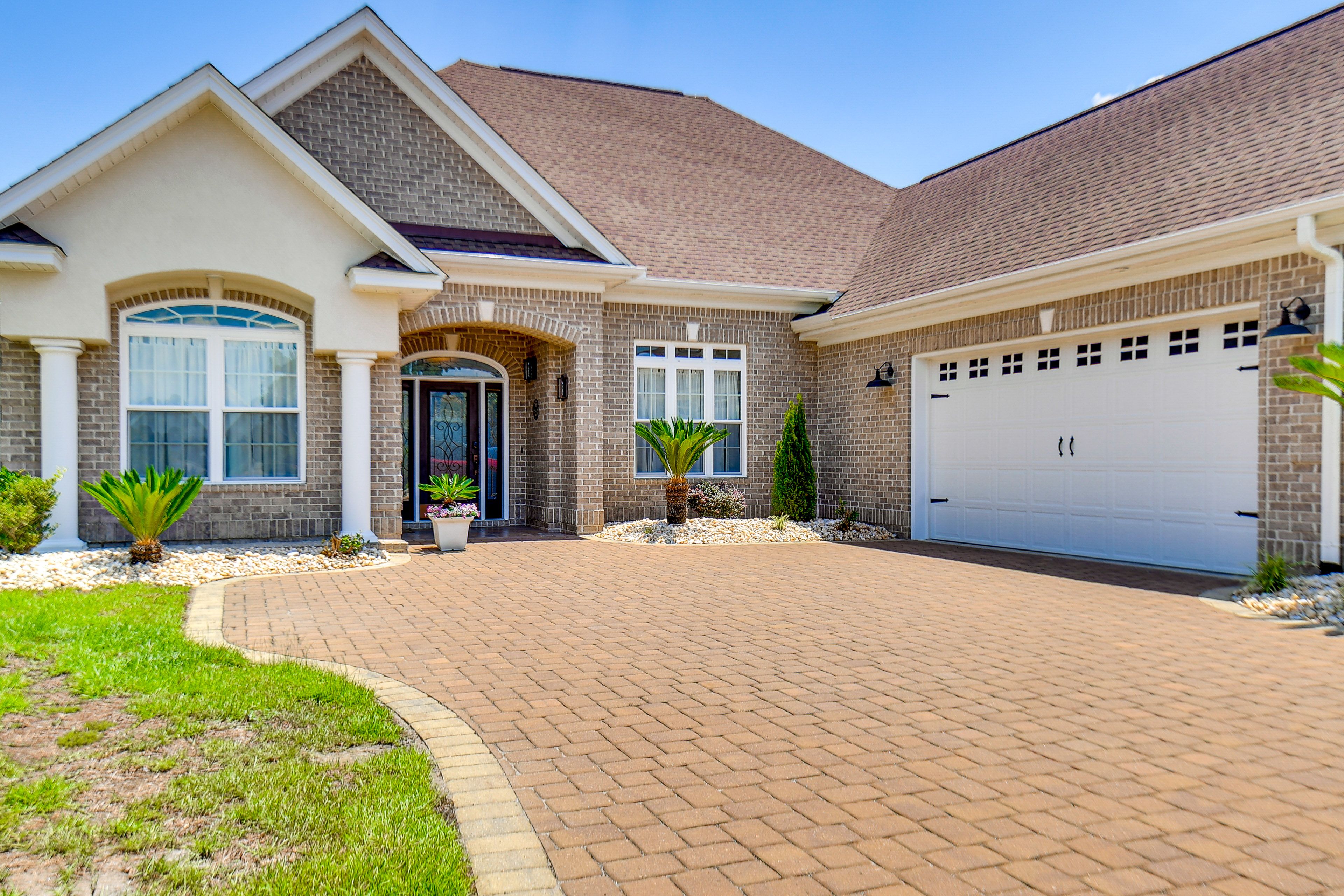 Driveway Parking (5 Vehicles)