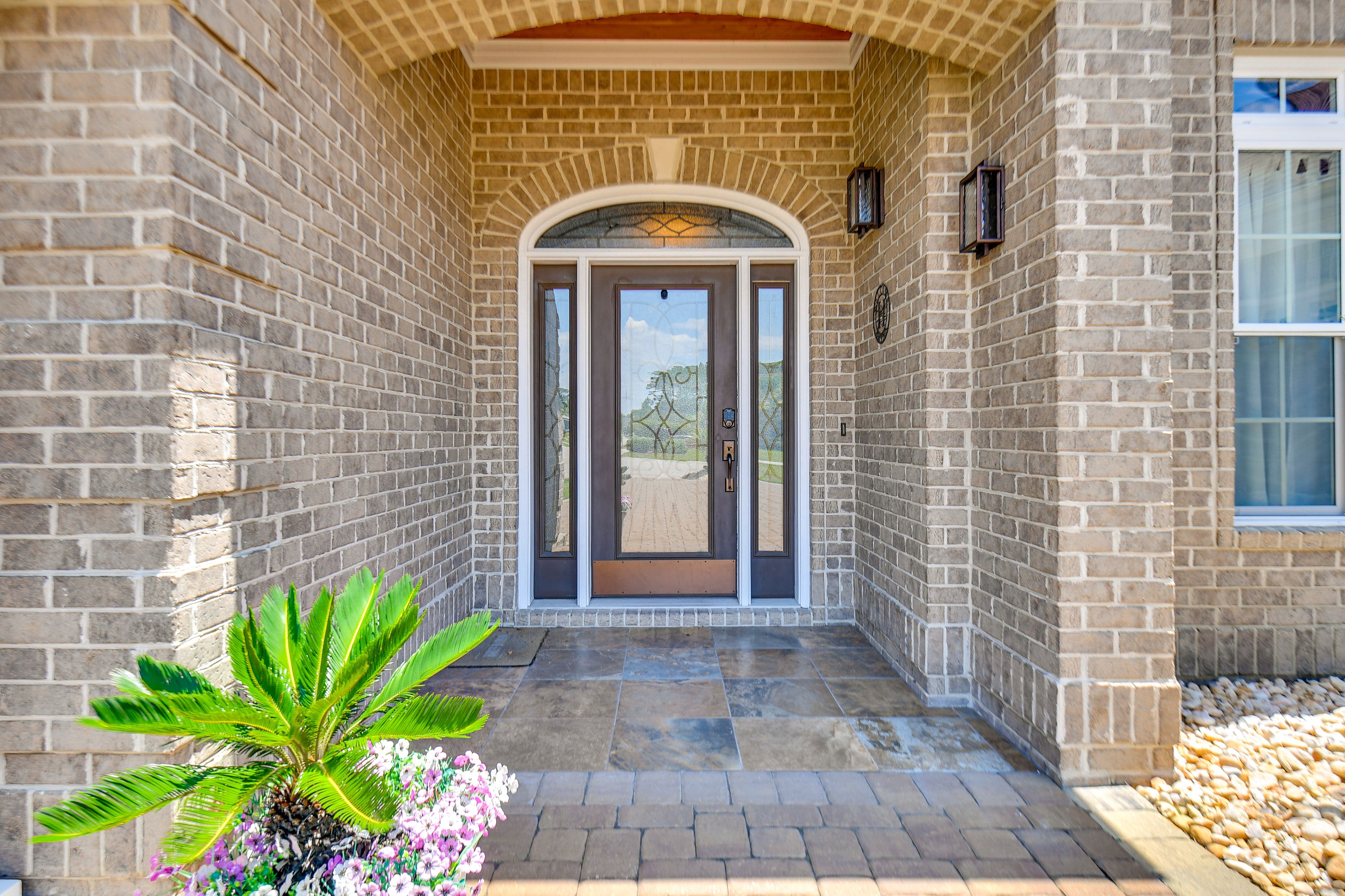 Entrance | Step-Free Access