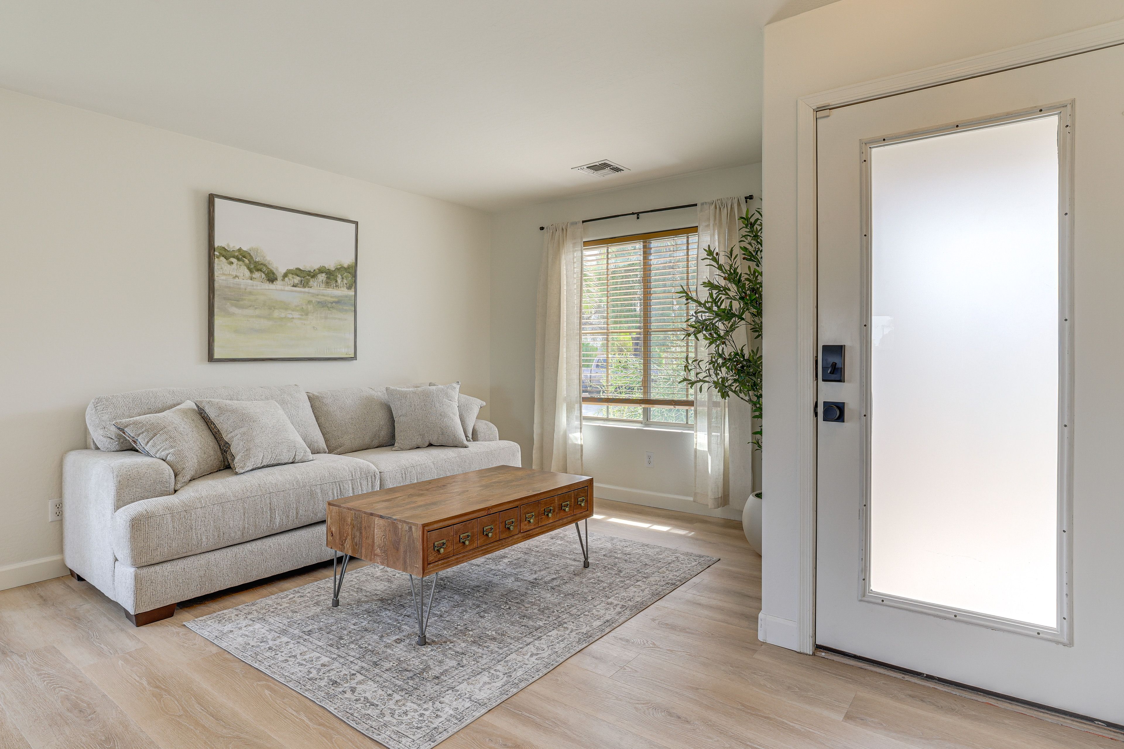 Sitting Room | 1st Floor