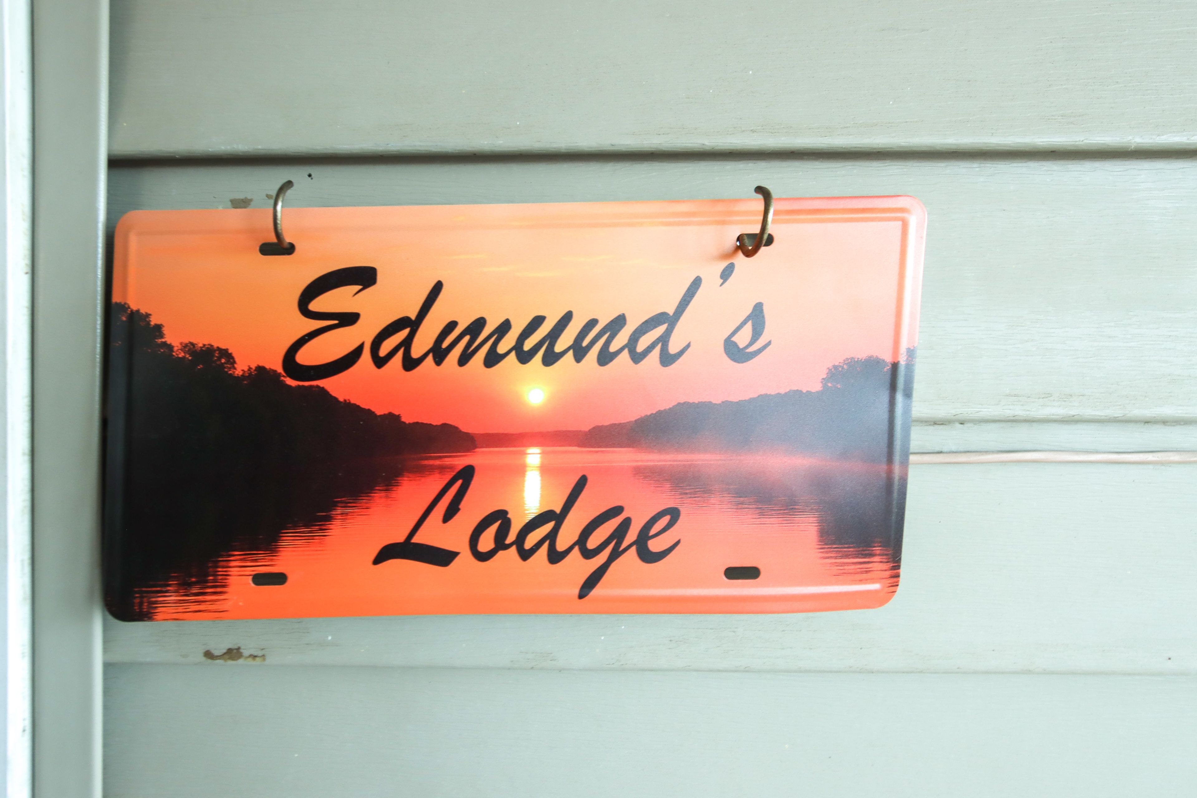 Edmund's Lodge Exterior