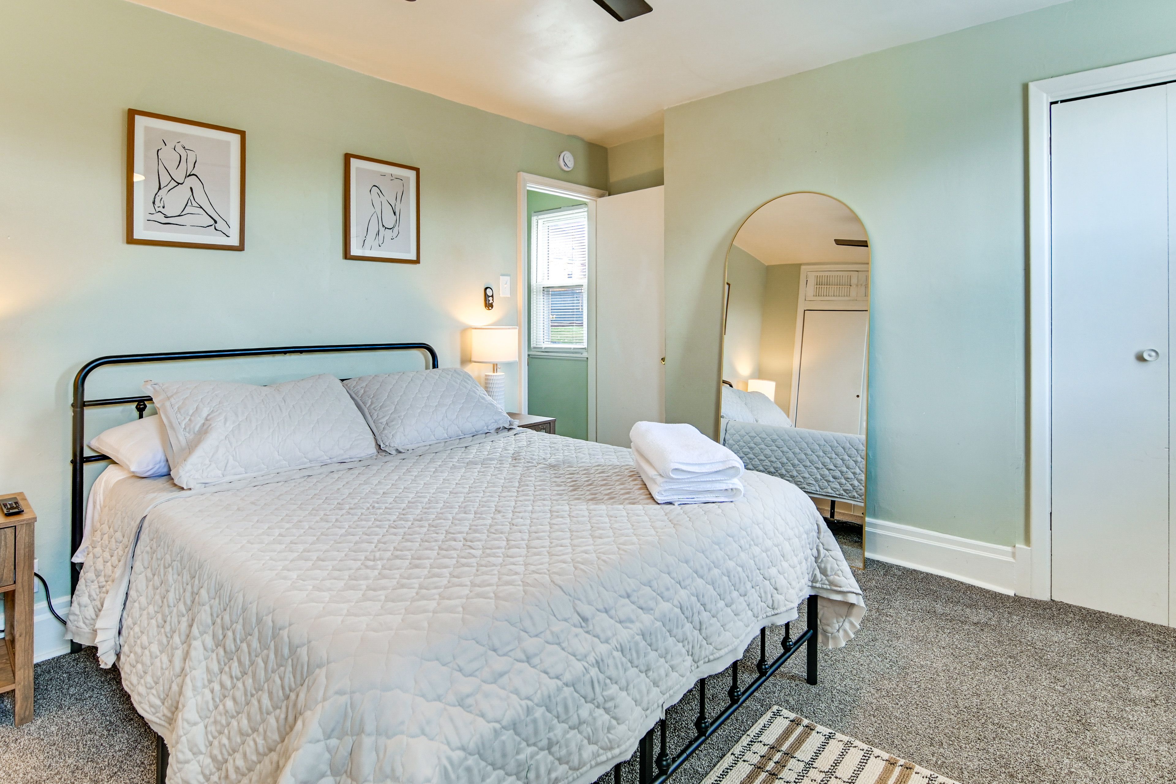 Bedroom 1 | 2nd Level | Queen Bed