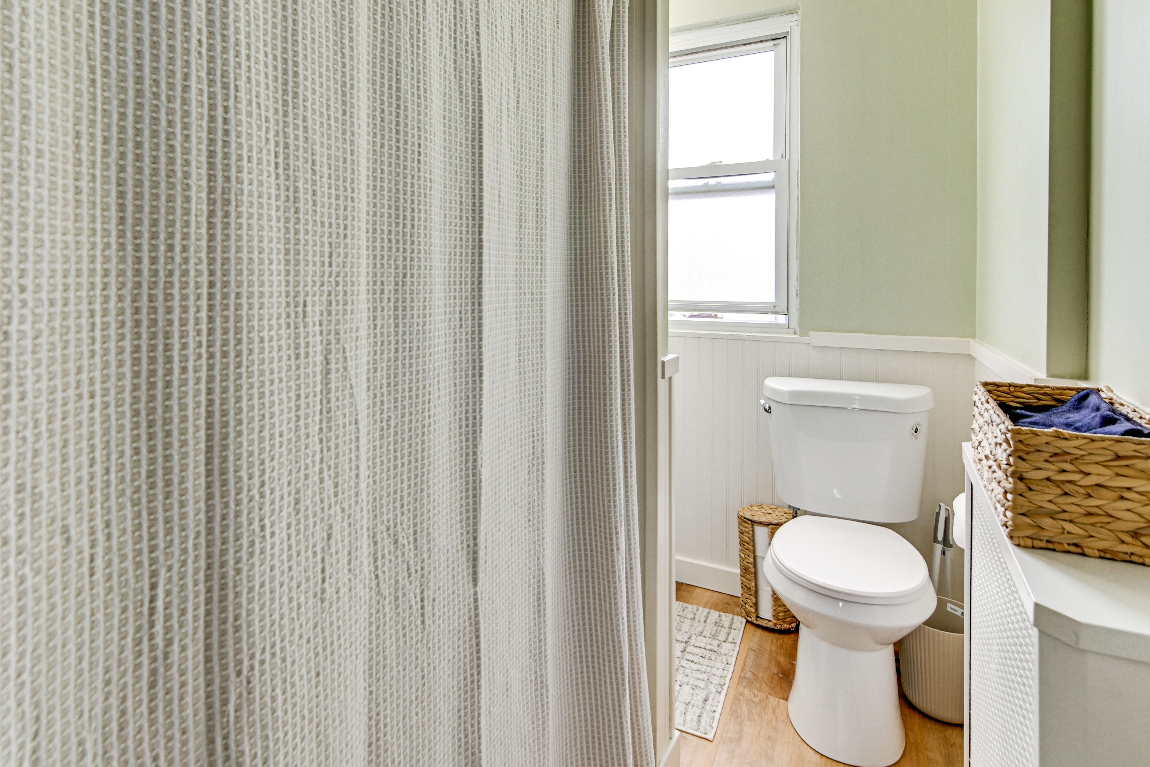 Full Bathroom | 2nd Level
