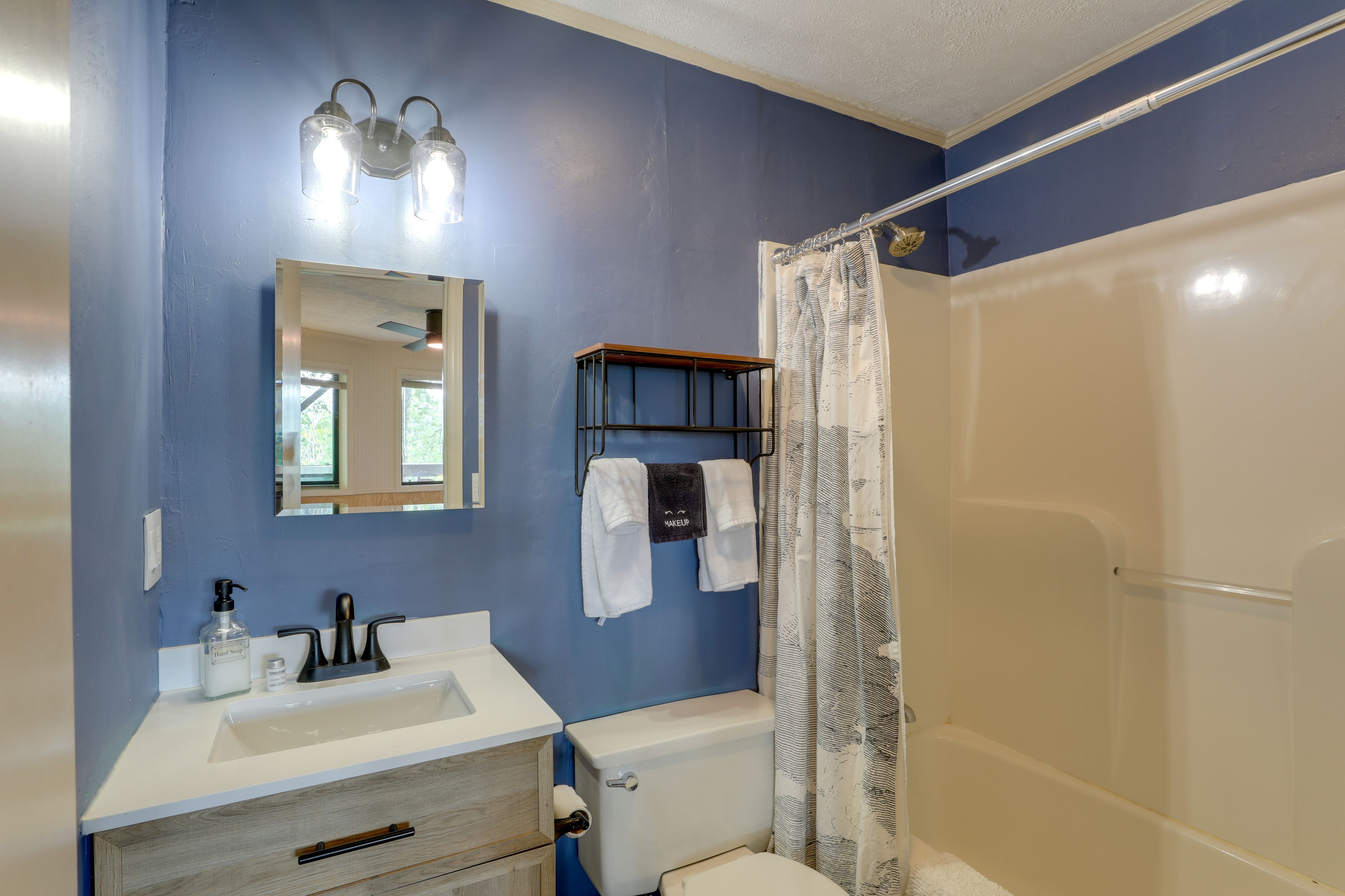 En-Suite Bathroom | Lower Level
