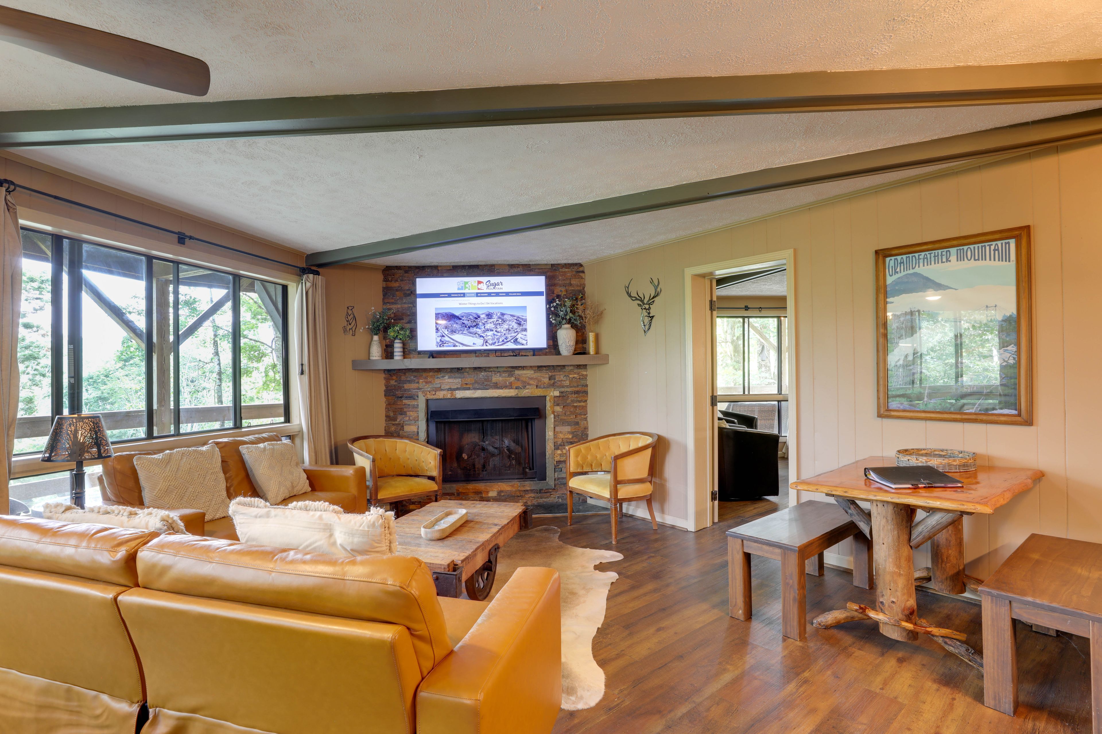 Living Room | Upper Level | Dining Area | Wet Bar
