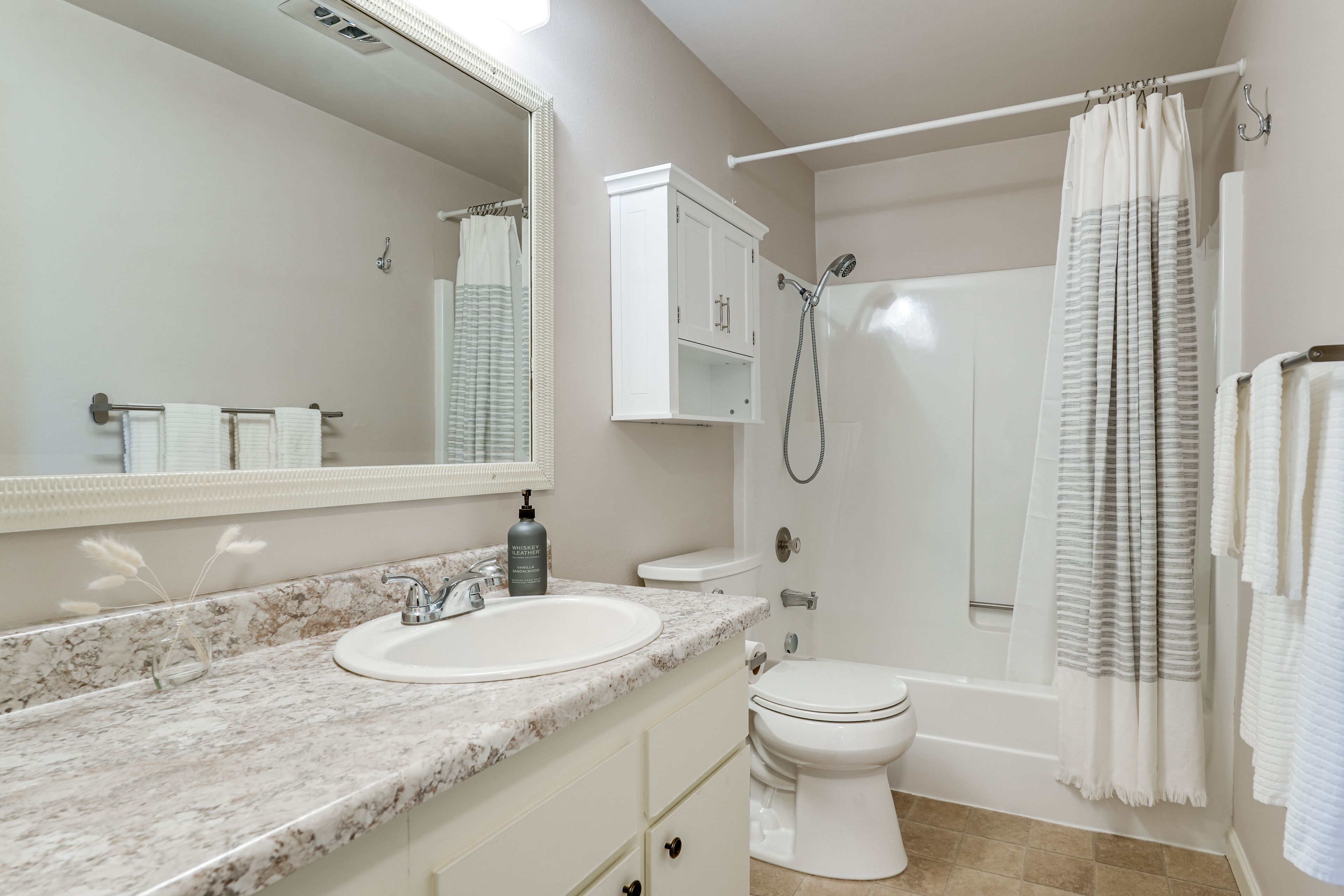 Full Bathroom