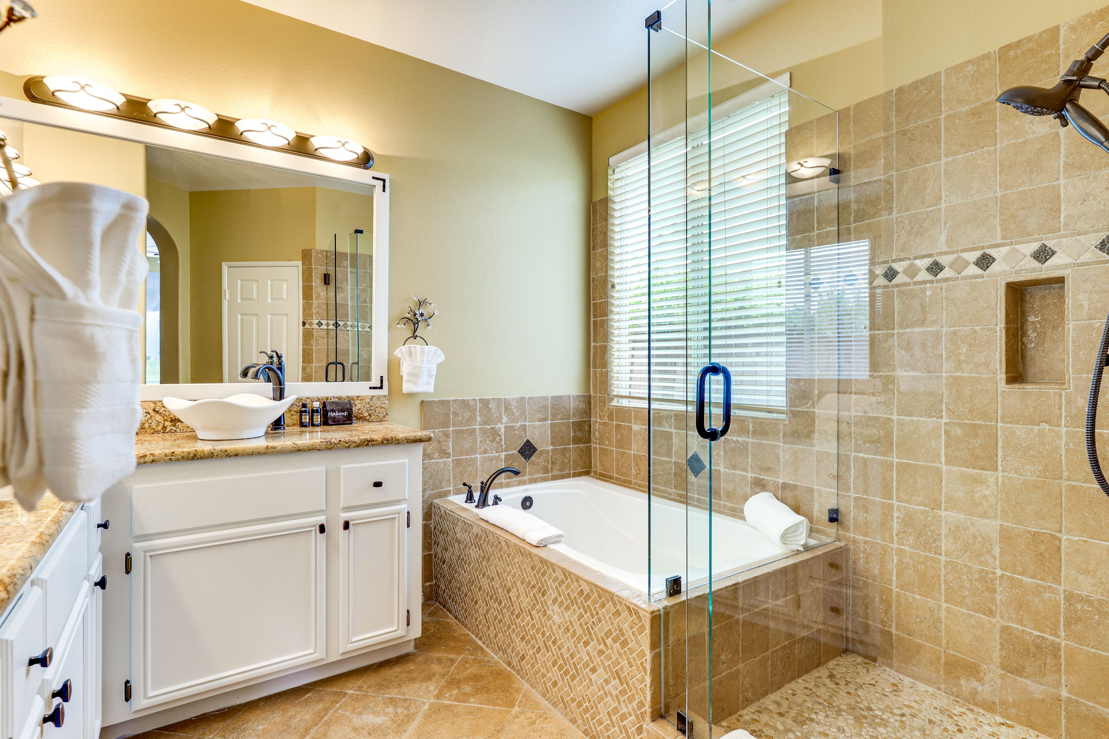 En-Suite Bathroom
