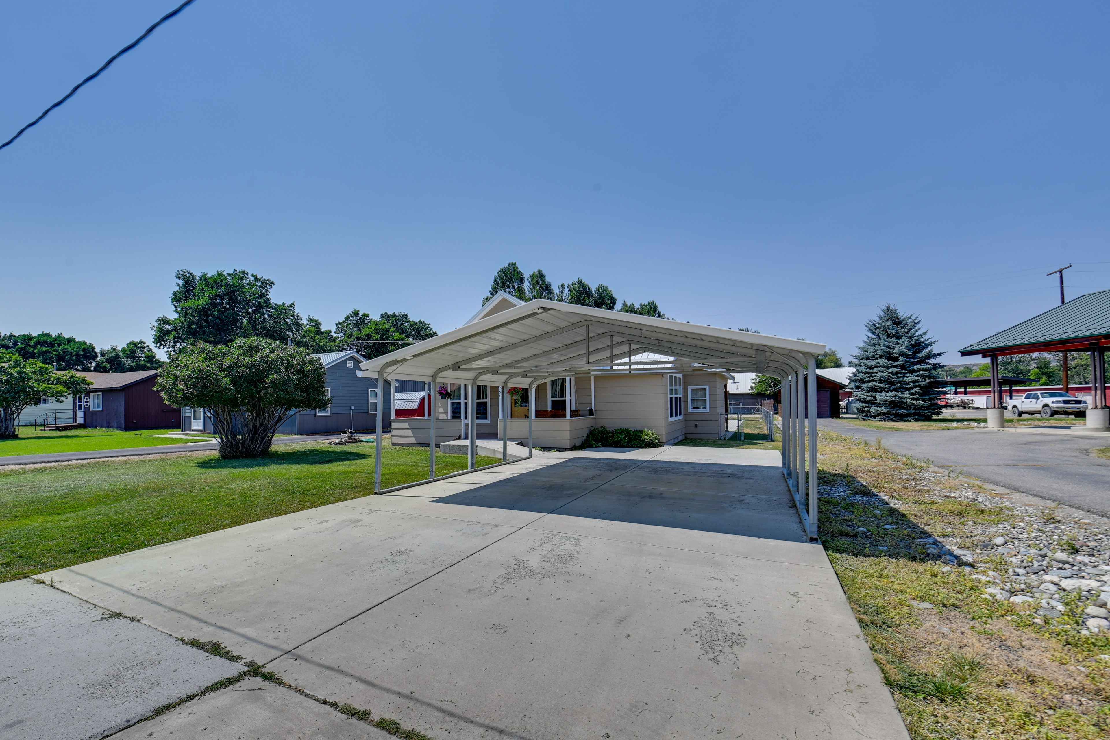 Parking | Carport (2 Vehicles) | Driveway (2 Vehicles)