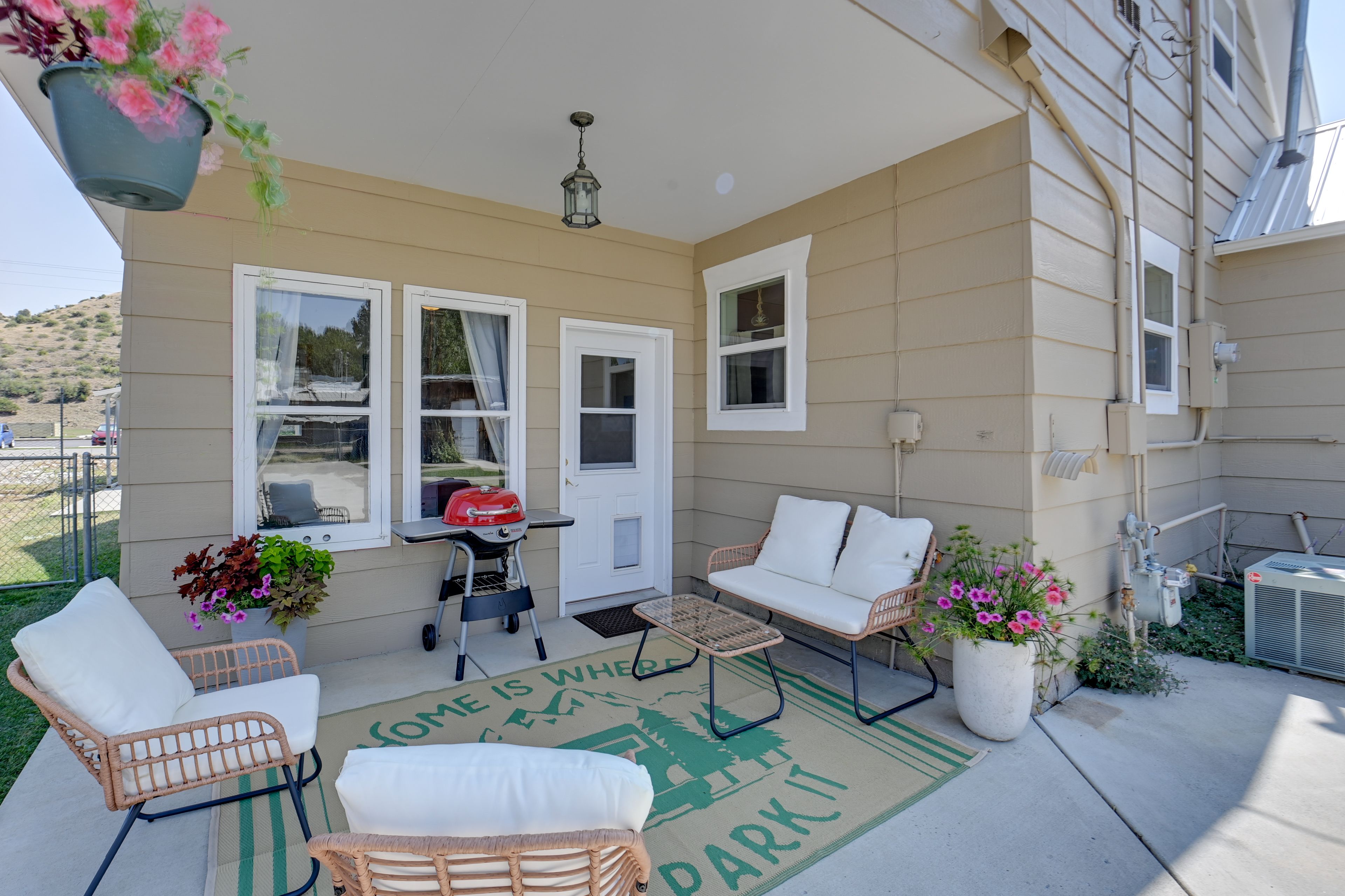 Absarokee Vacation Rental | 3BR | 1BA | 1,078 Sq Ft