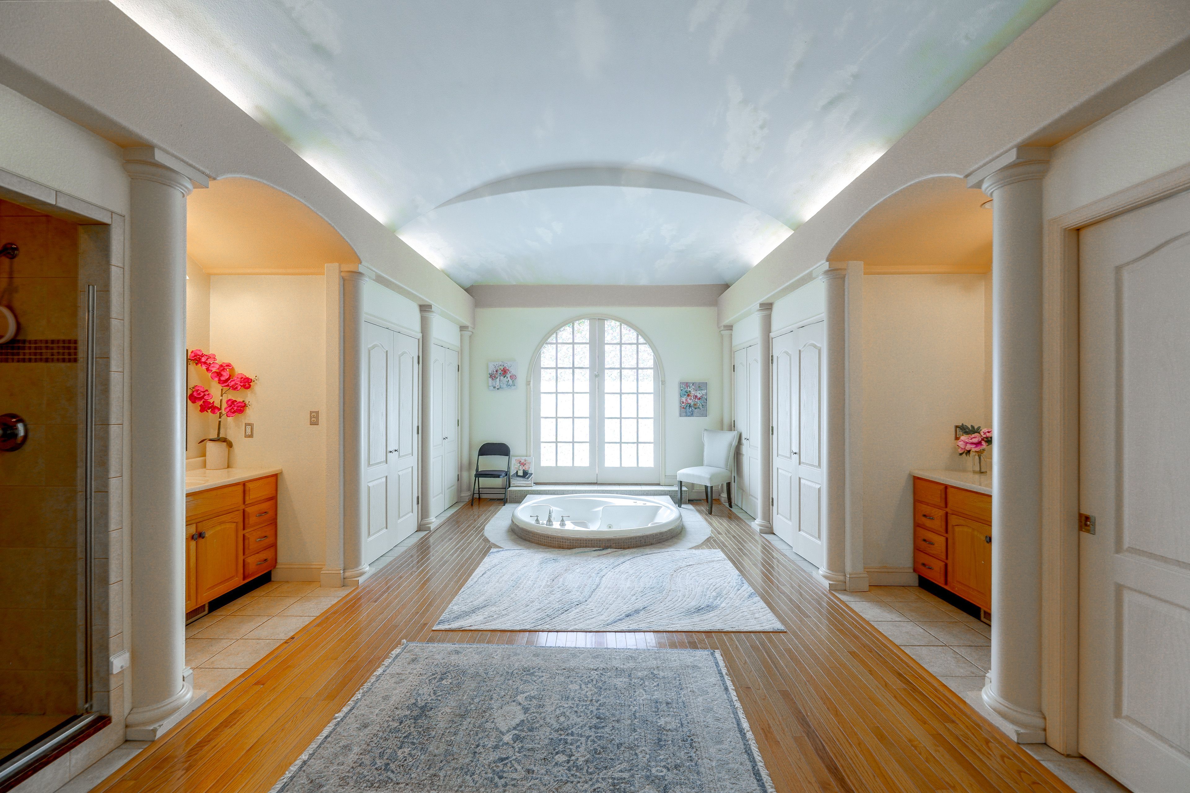 Bathroom | Jetted Tub | Shower