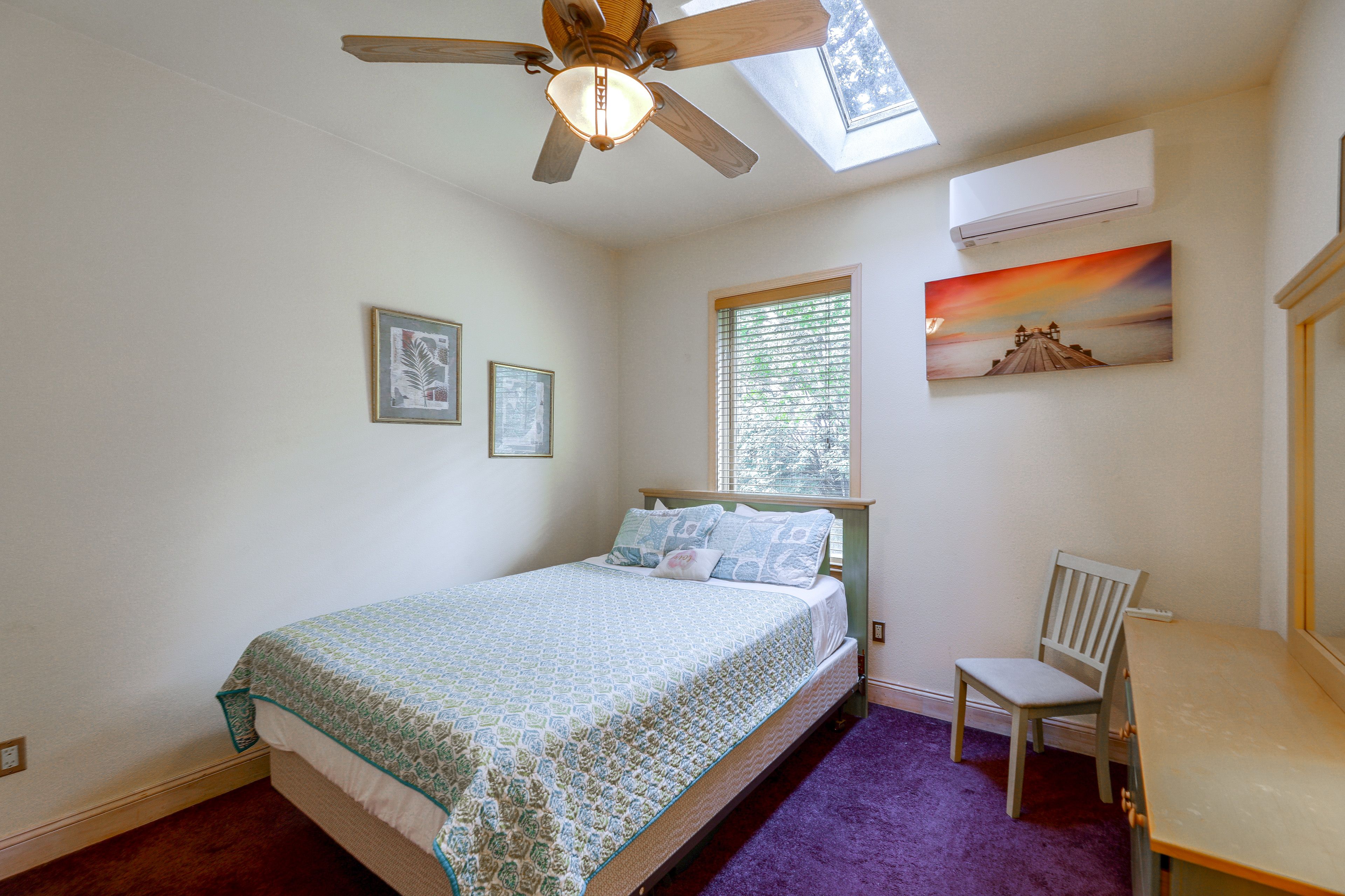 Bedroom | Full Bed