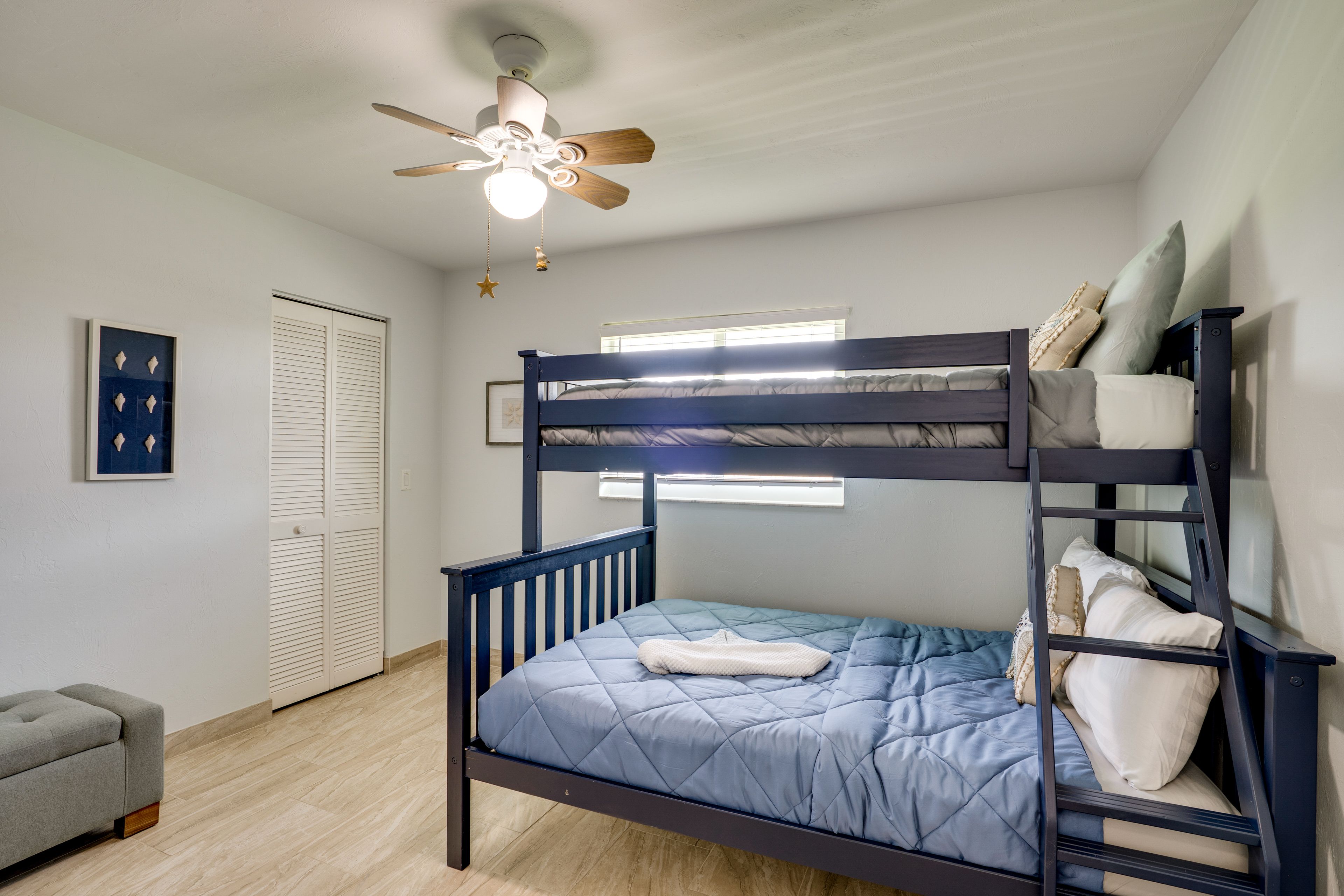 Bedroom 3 | Full/Queen Bunk Bed
