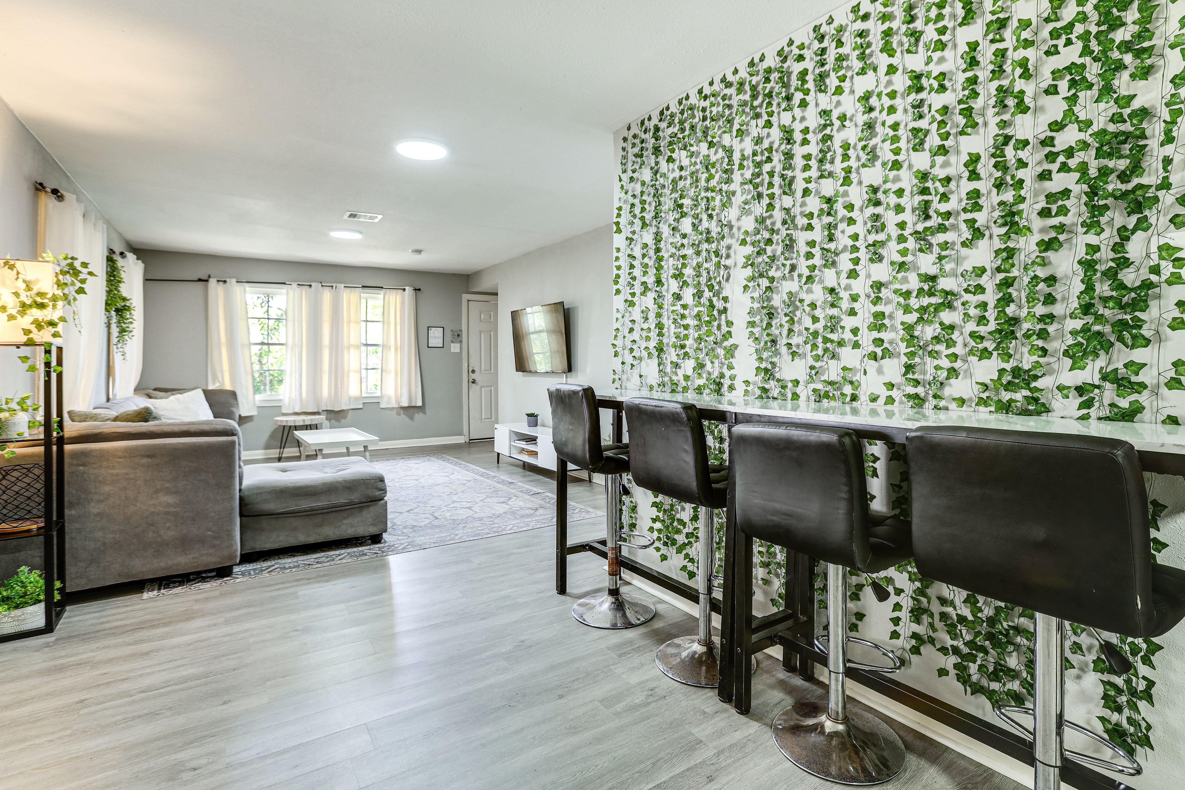 Dining Bar
