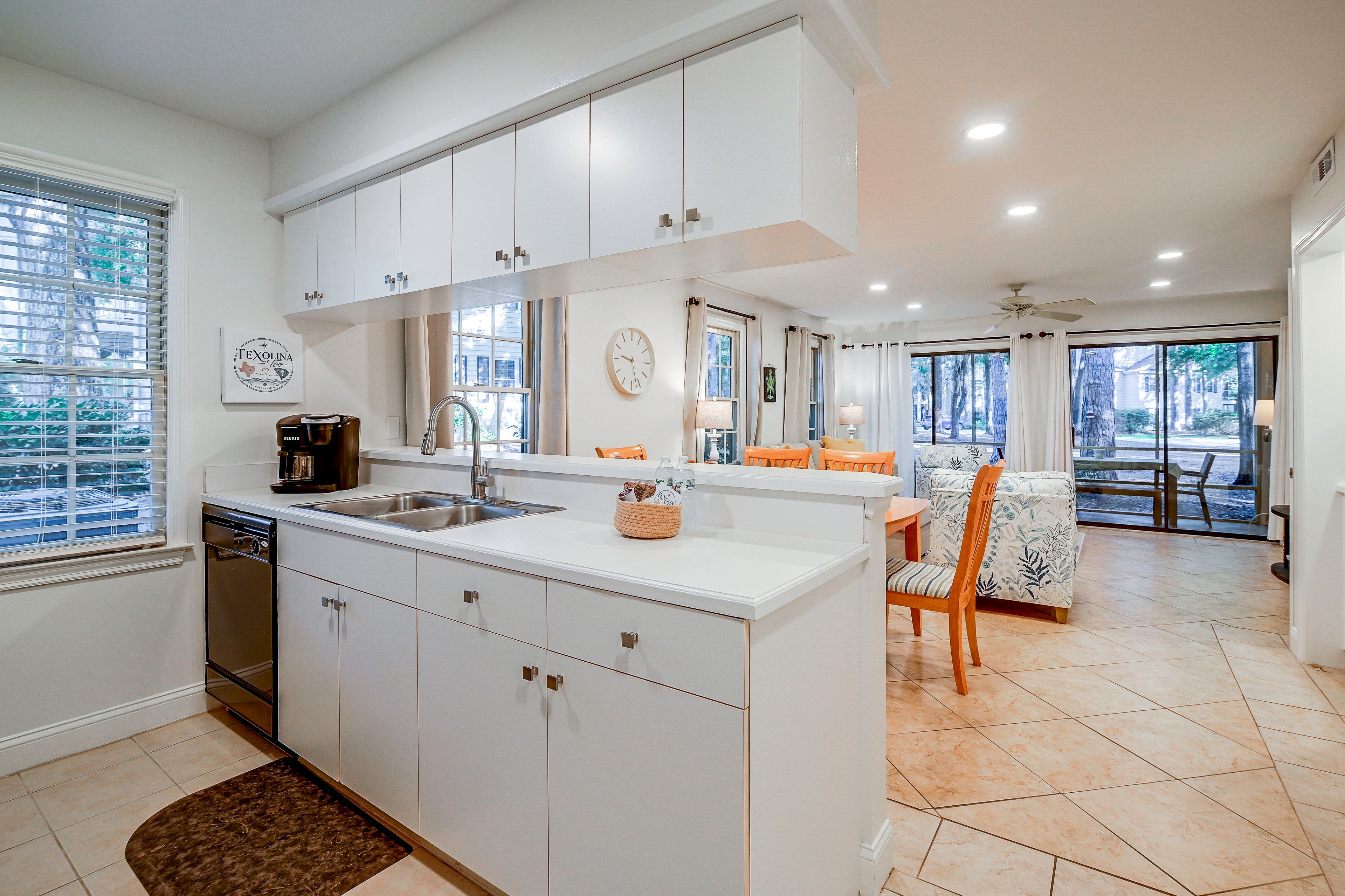Interior | Open Floor Plan | Free WiFi