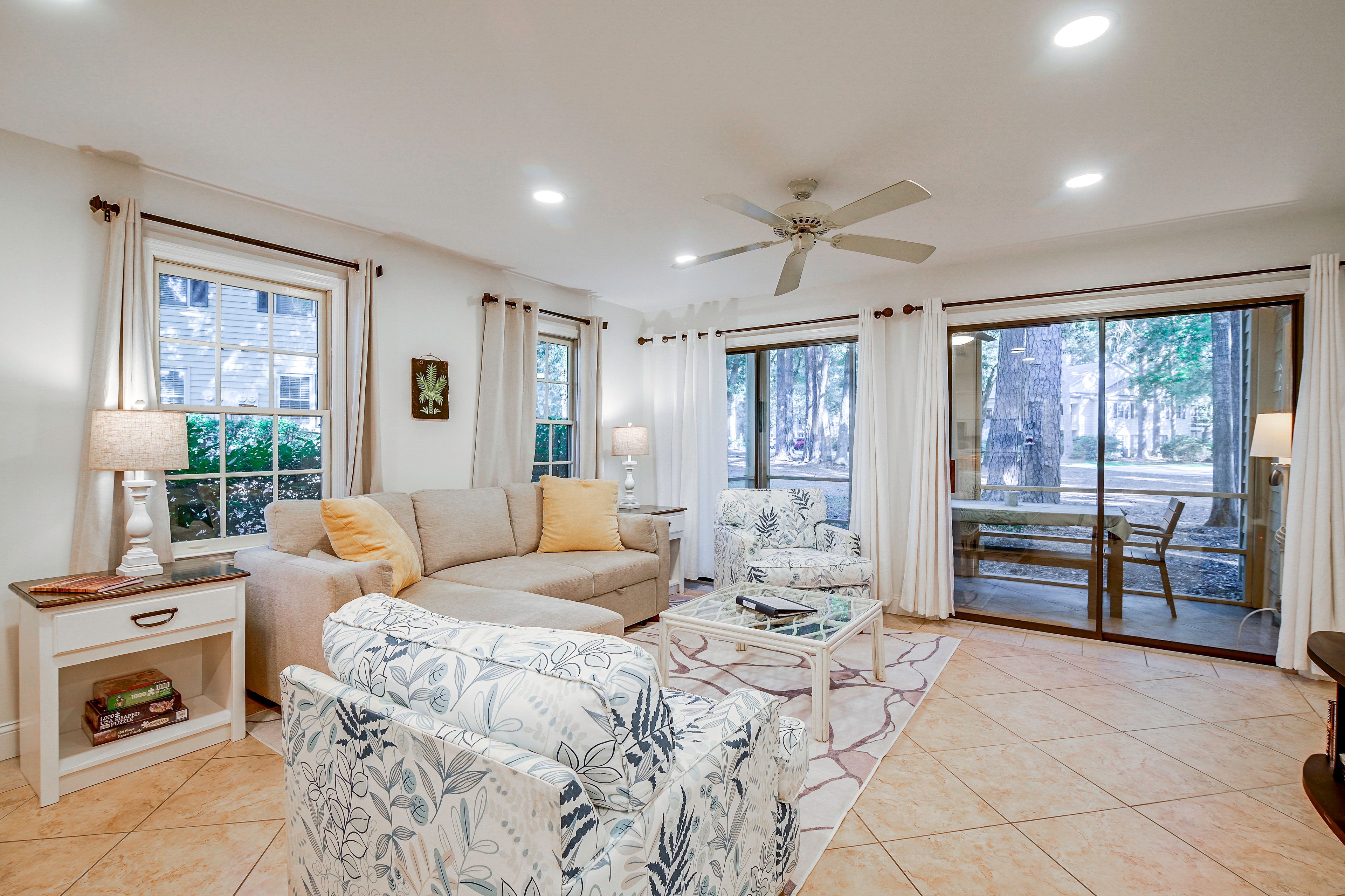 Living Room | Full Sleeper Sofa