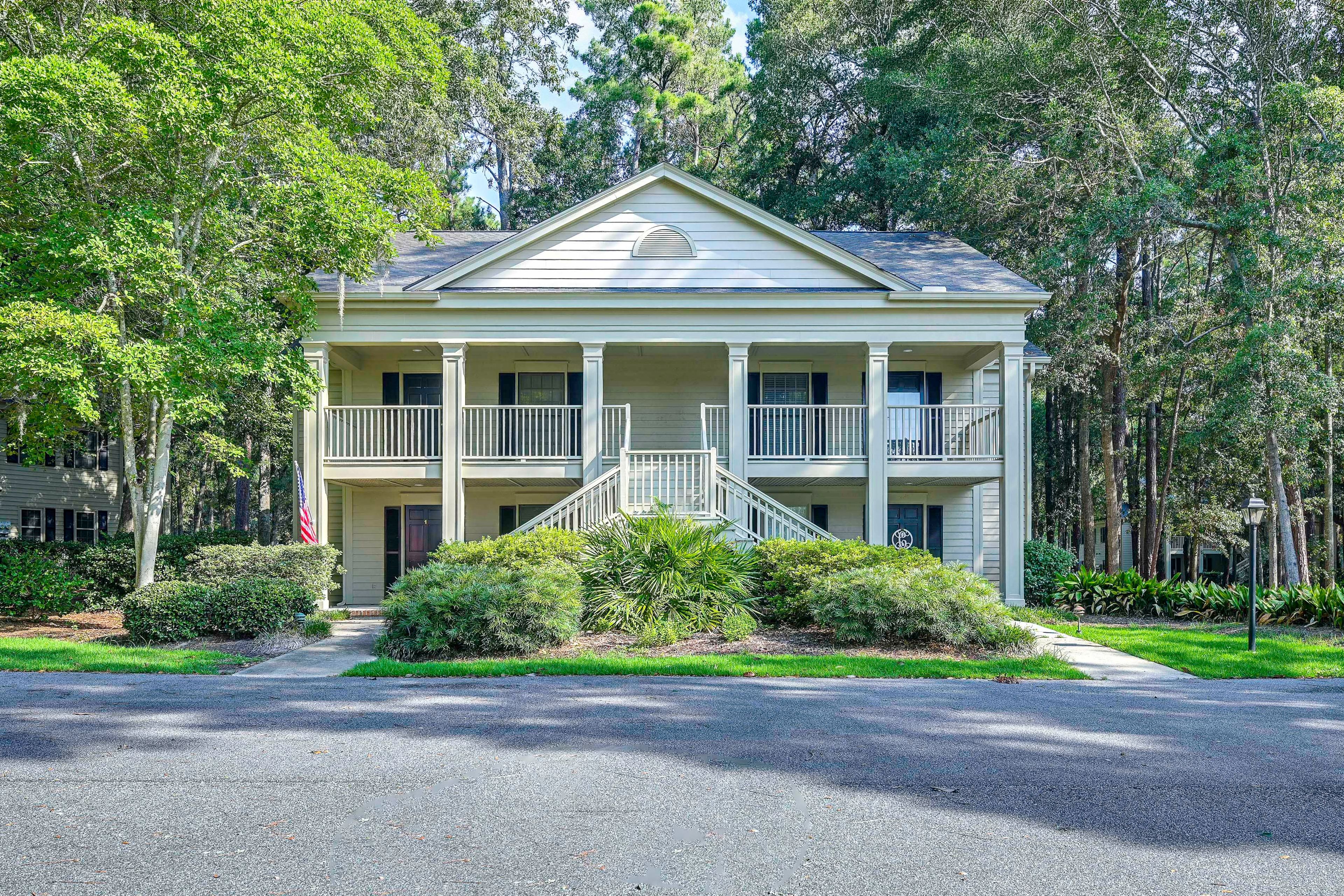 Building Exterior | Single-Story Unit on 1st Floor
