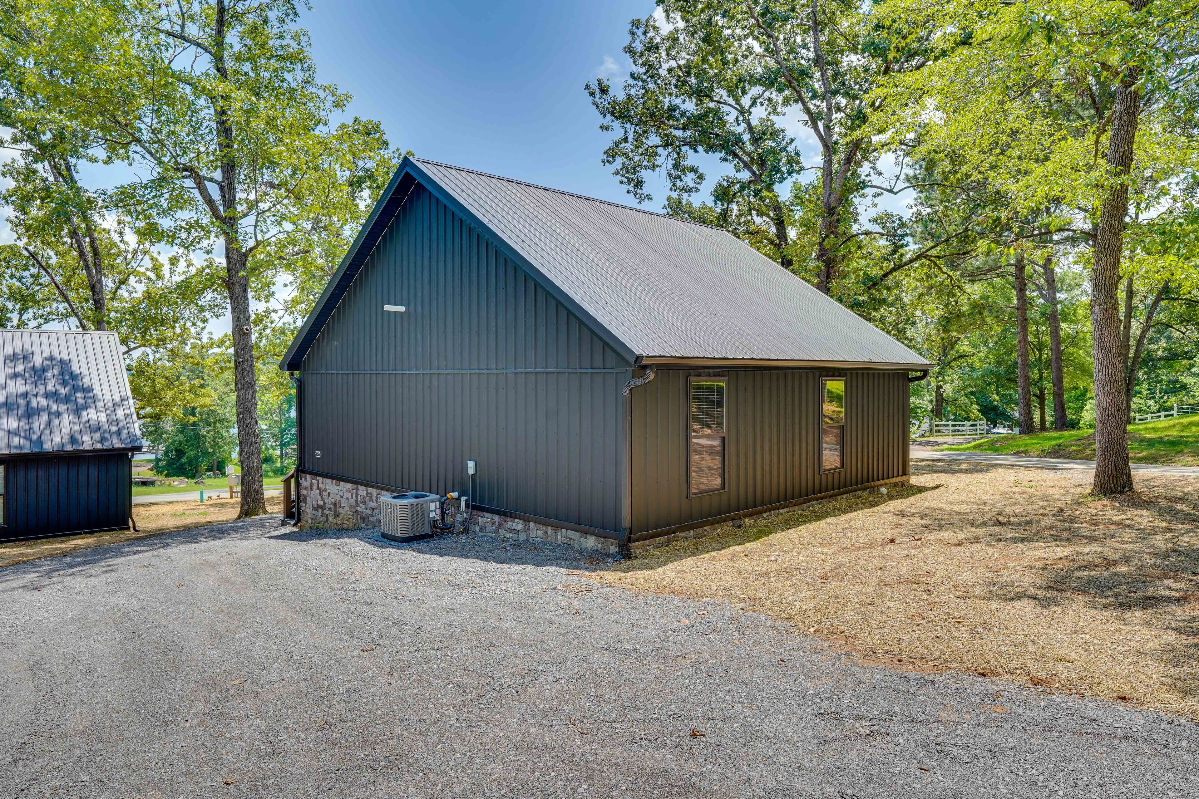 Parking | Gravel Driveway (2 Vehicles)