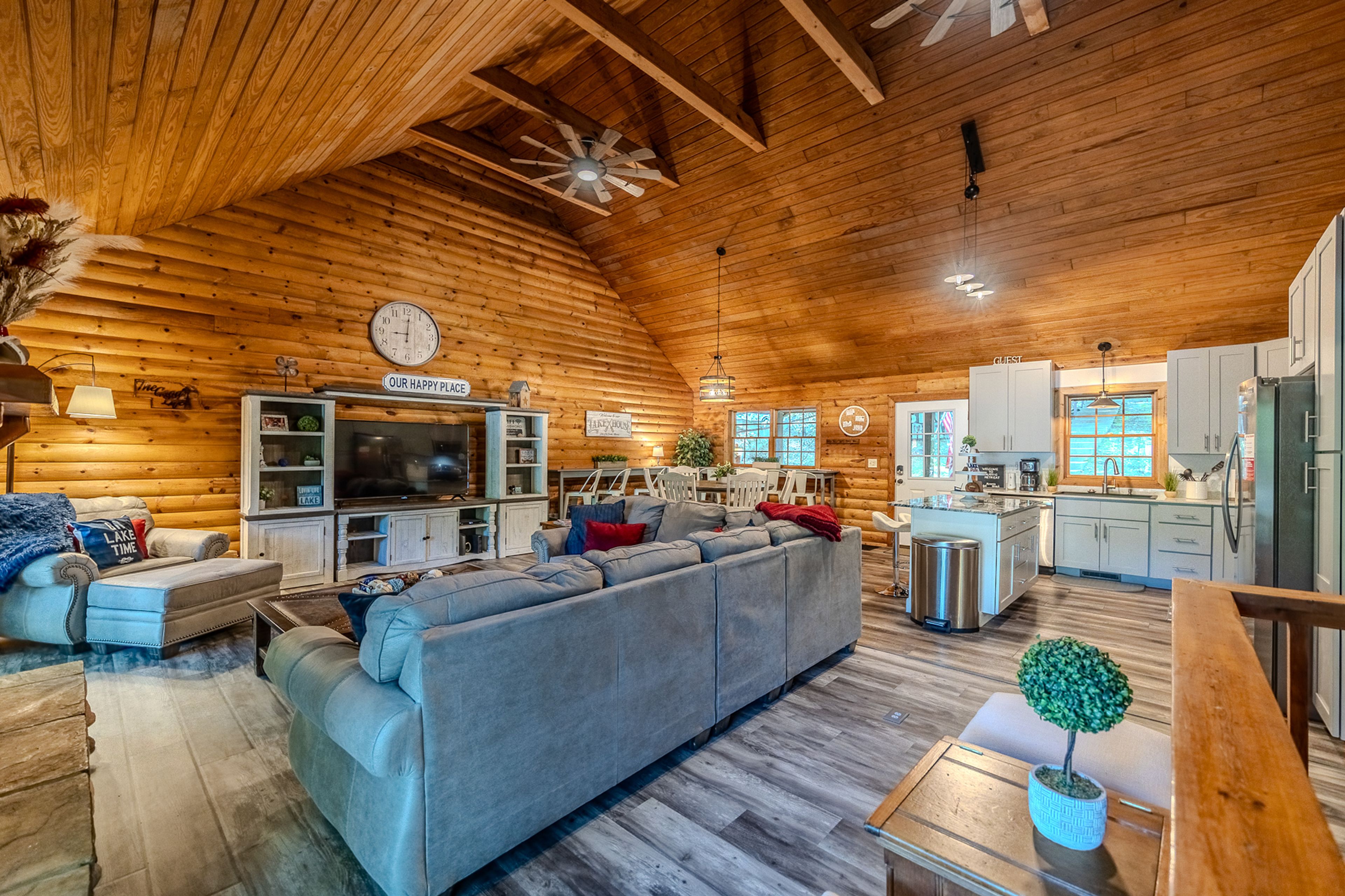 Osage Beach Vacation Rental | 4BR | 3BA | 2,000 Sq Ft