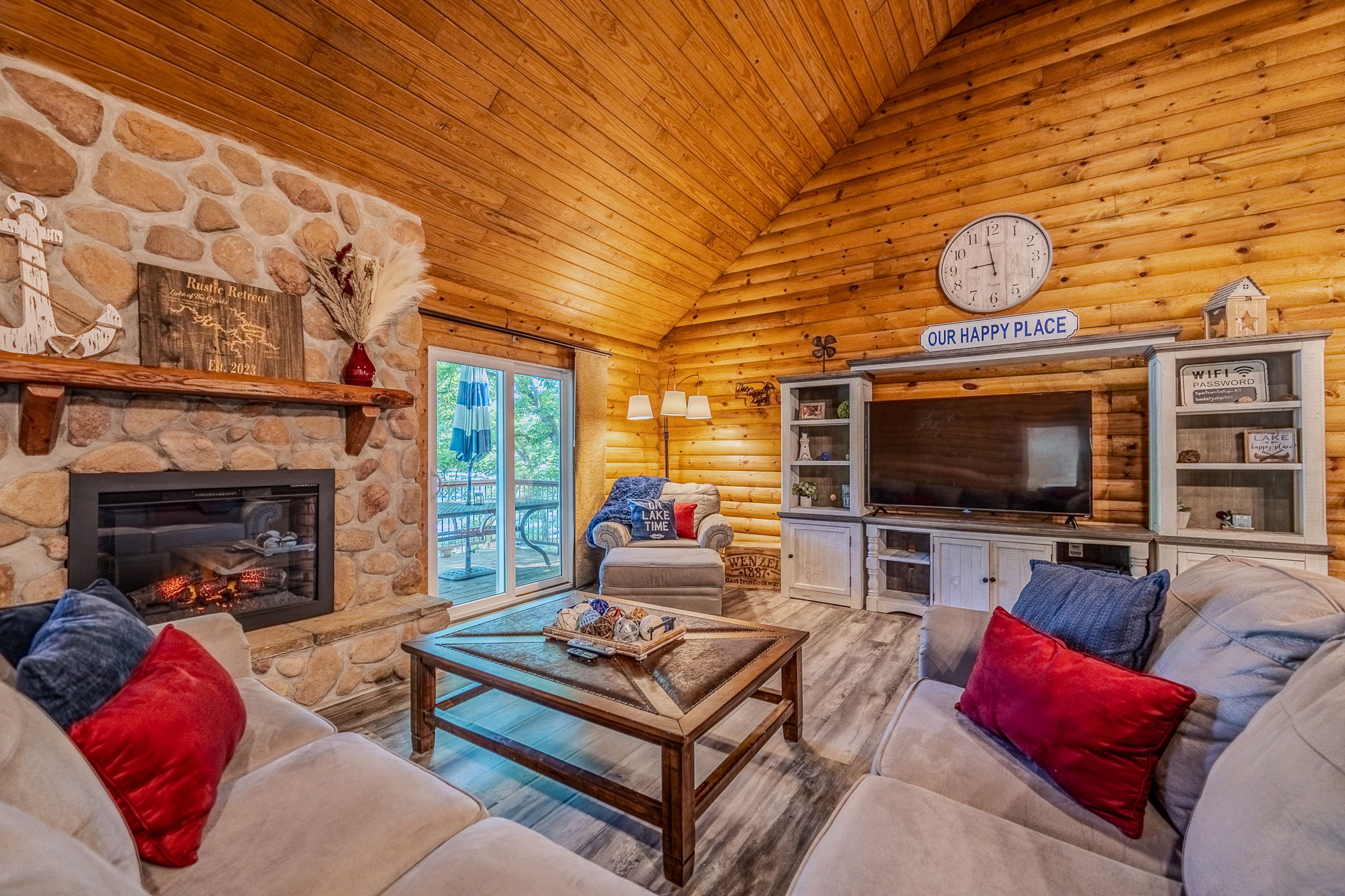 Living Room | Main Floor