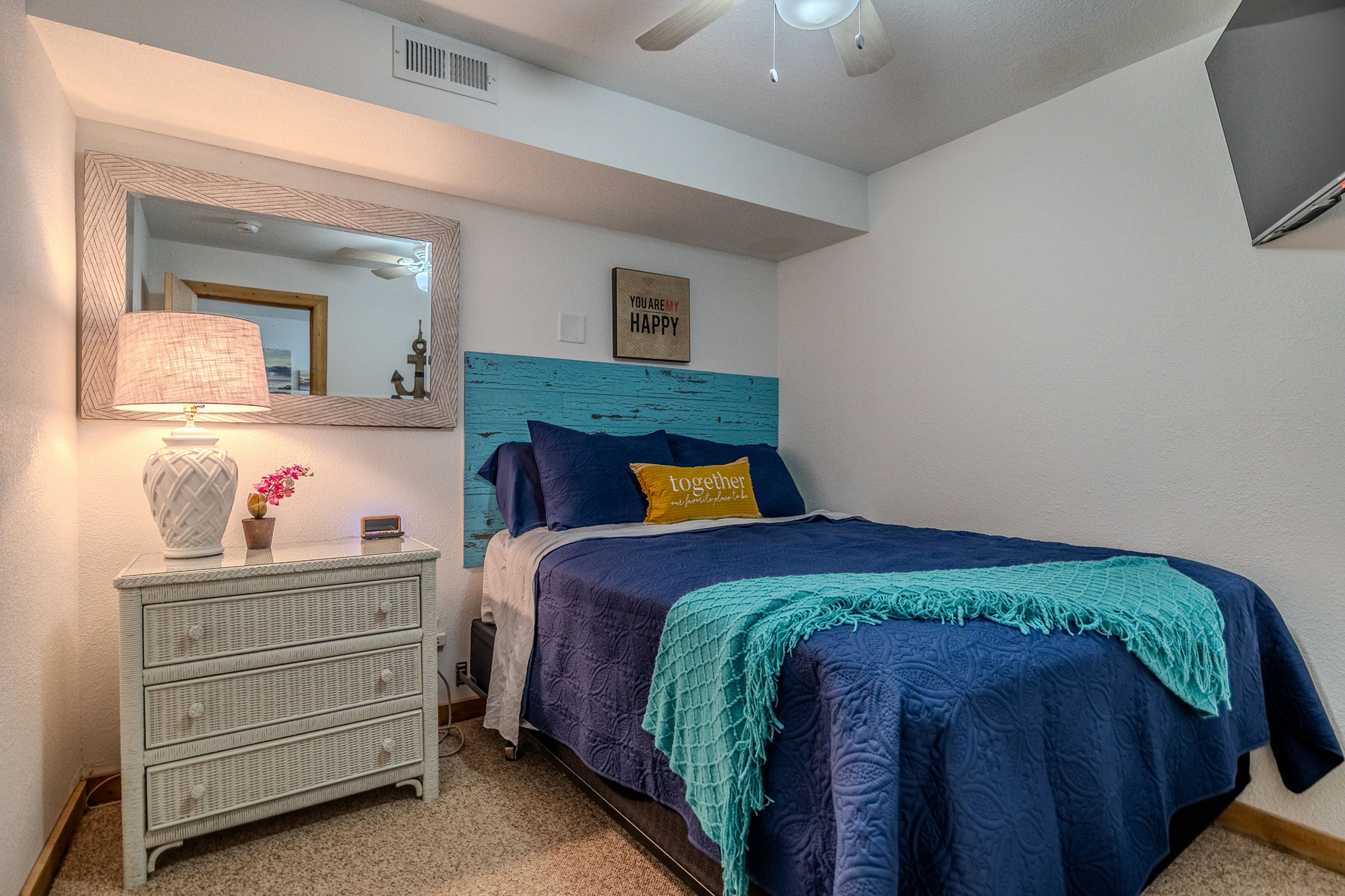 Bedroom 3 | Queen Bed | Lower Floor