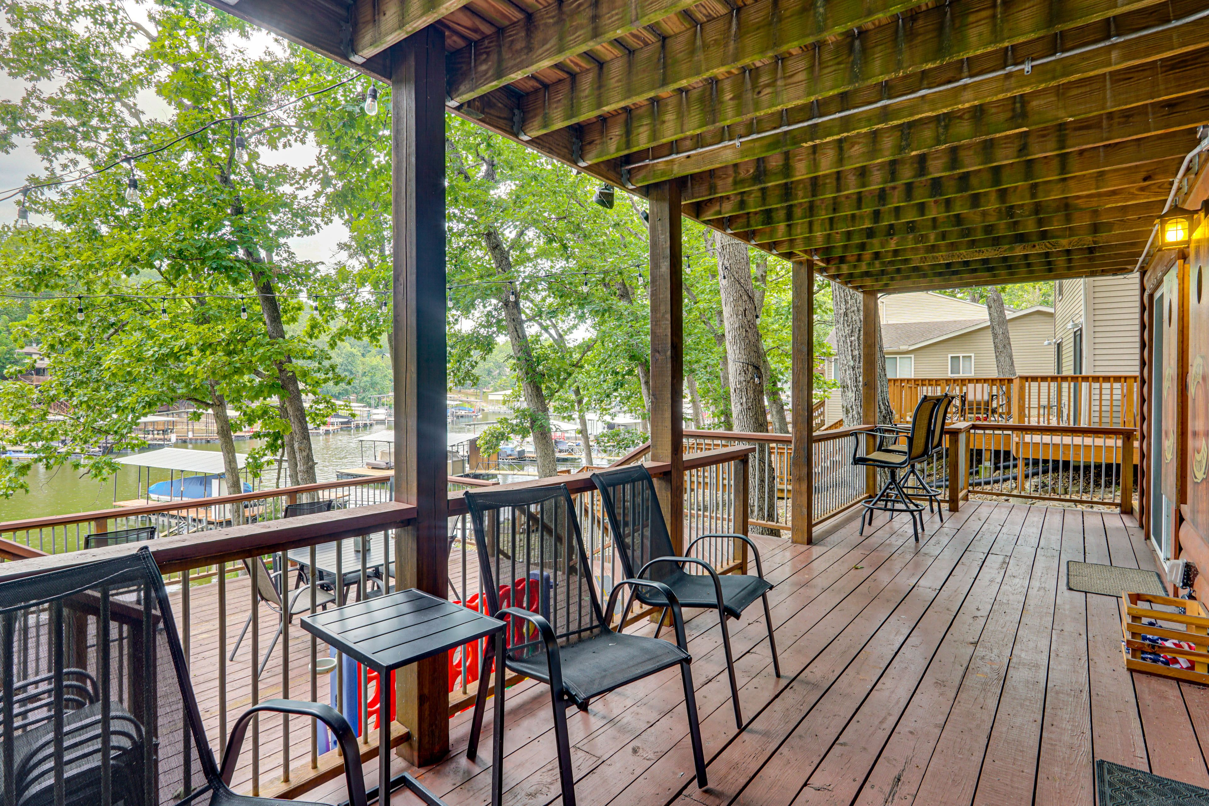 Middle Deck
