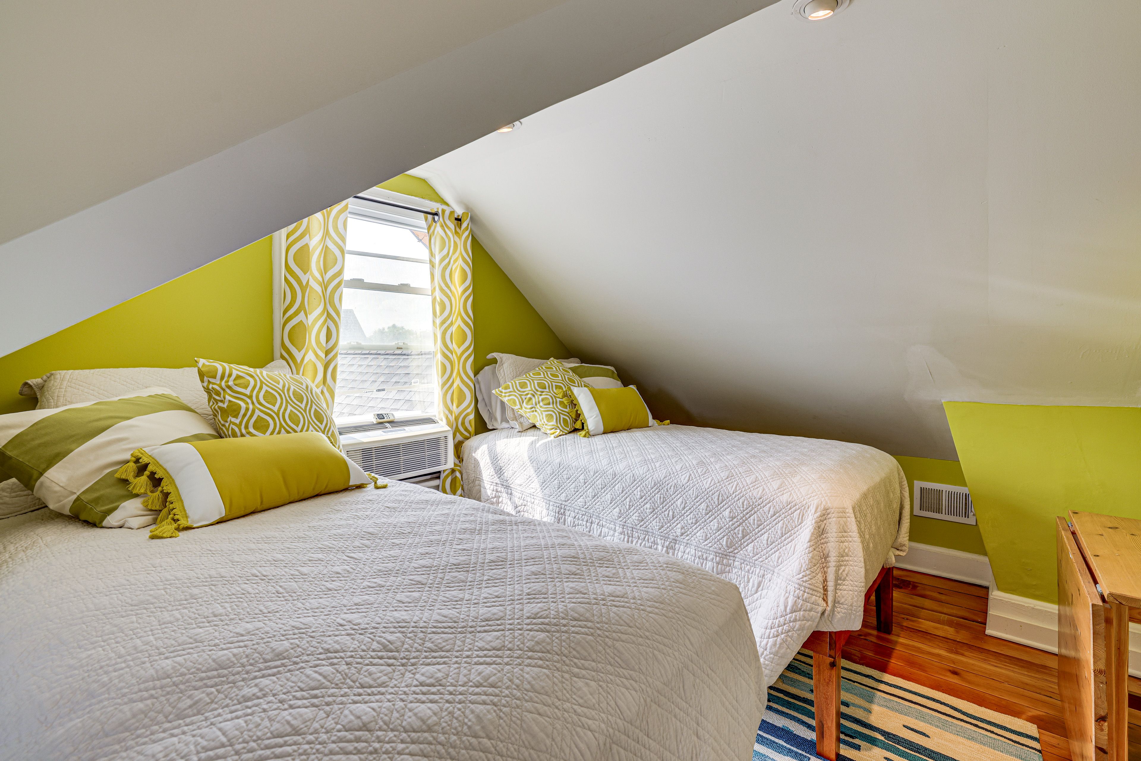 Bedroom 5 | 2 Twin Beds | 3rd Floor