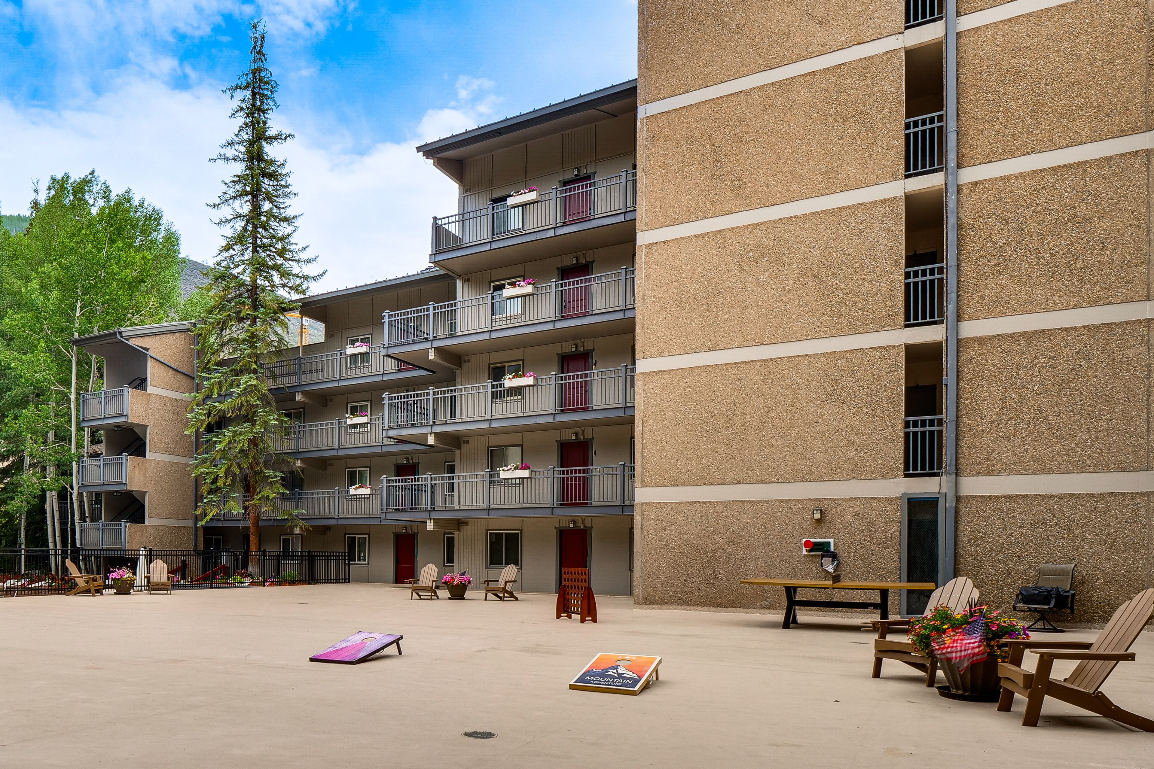 Vantage Point | Community Amenities