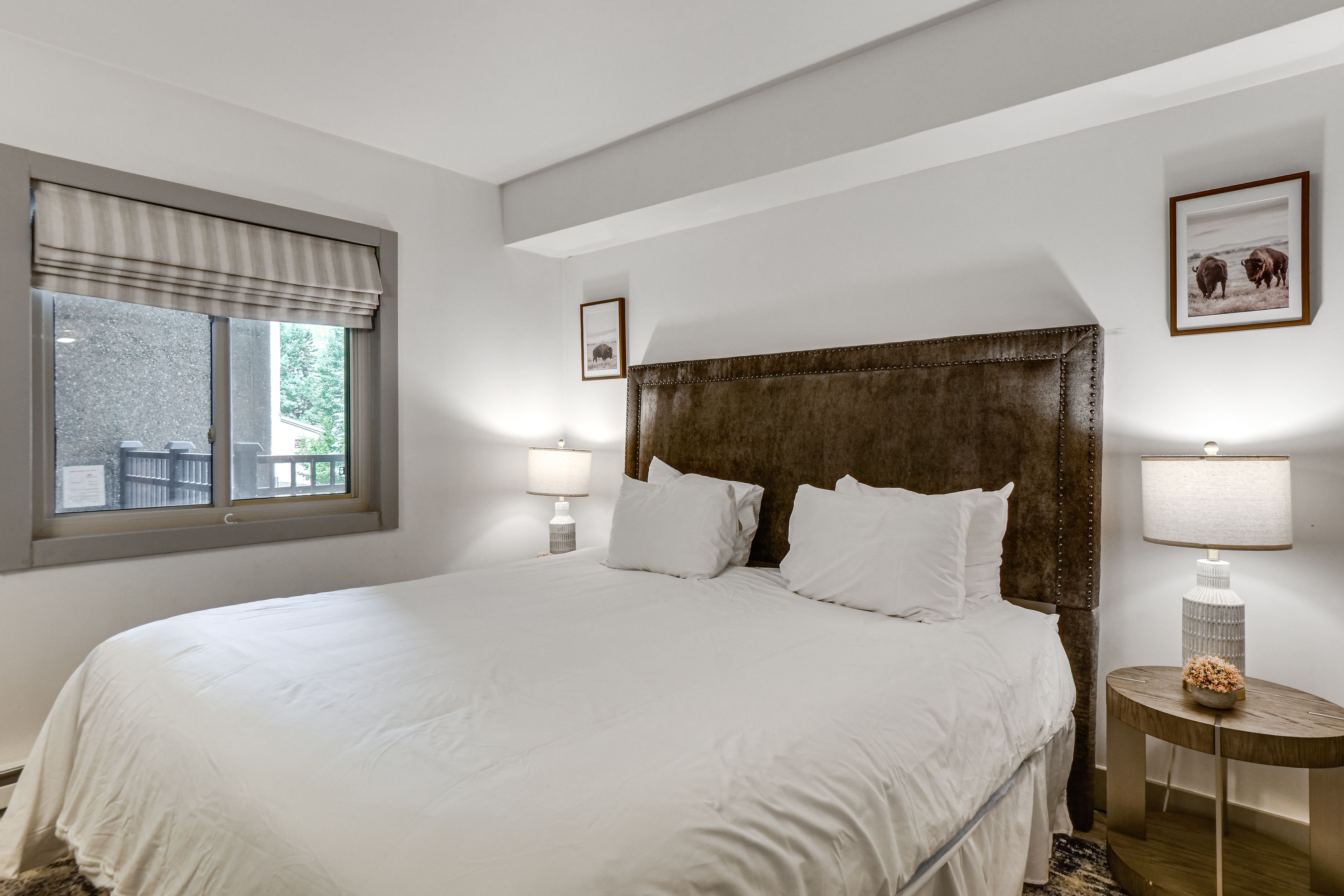Bedroom 1 | King Bed