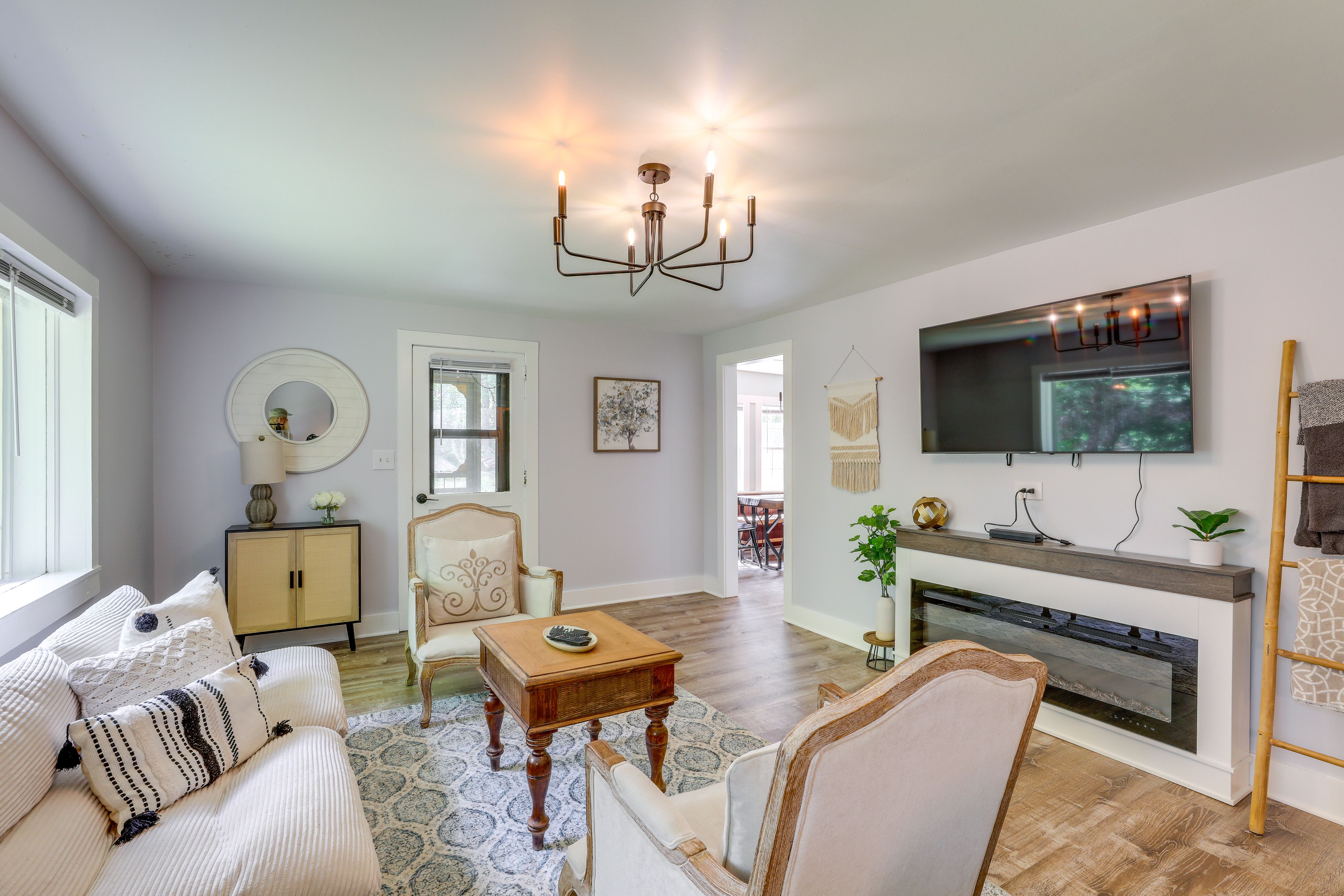 Living Room | Single-Story Home | Central Heating