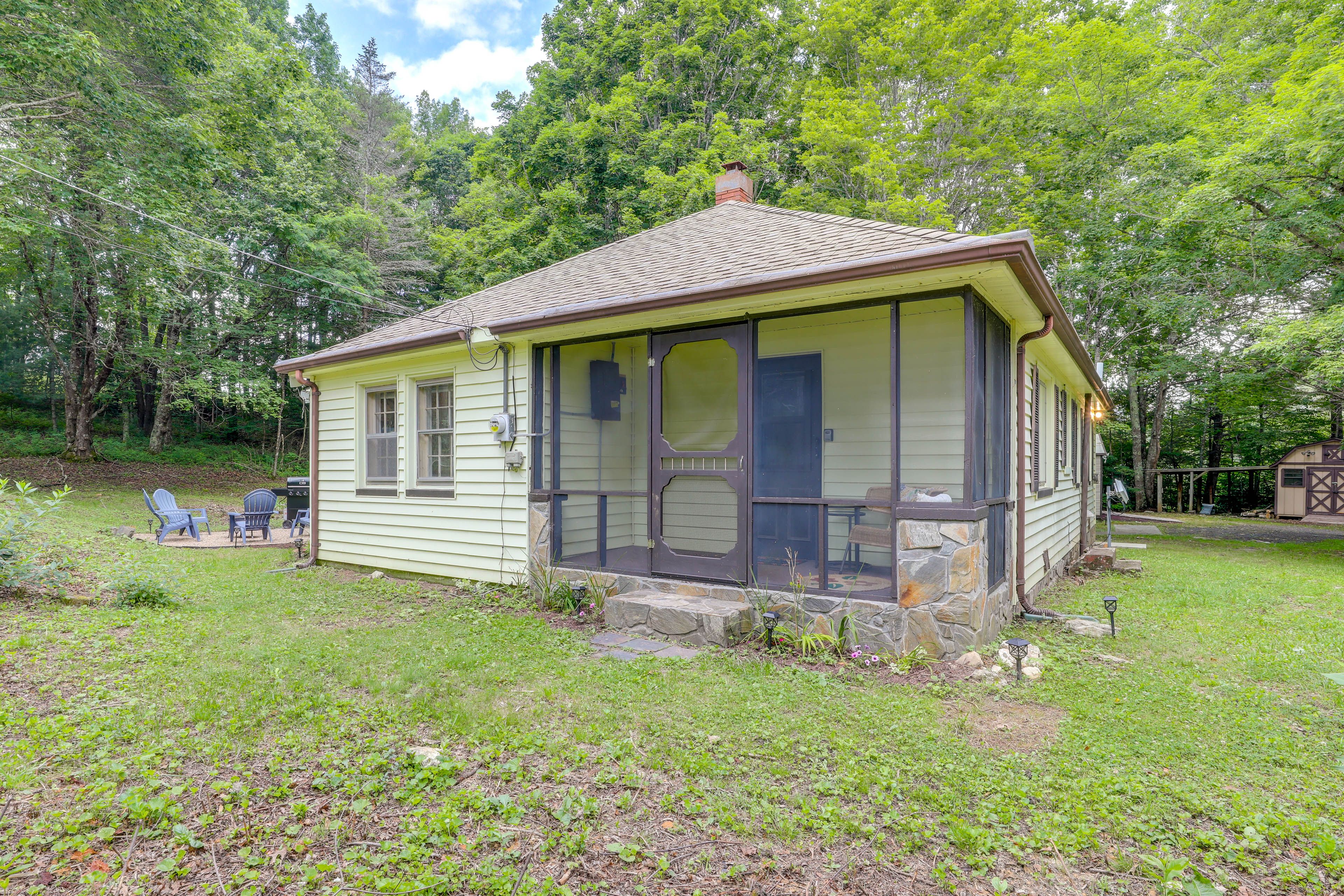 Exterior | Screened Porch | 2 Steps to Enter