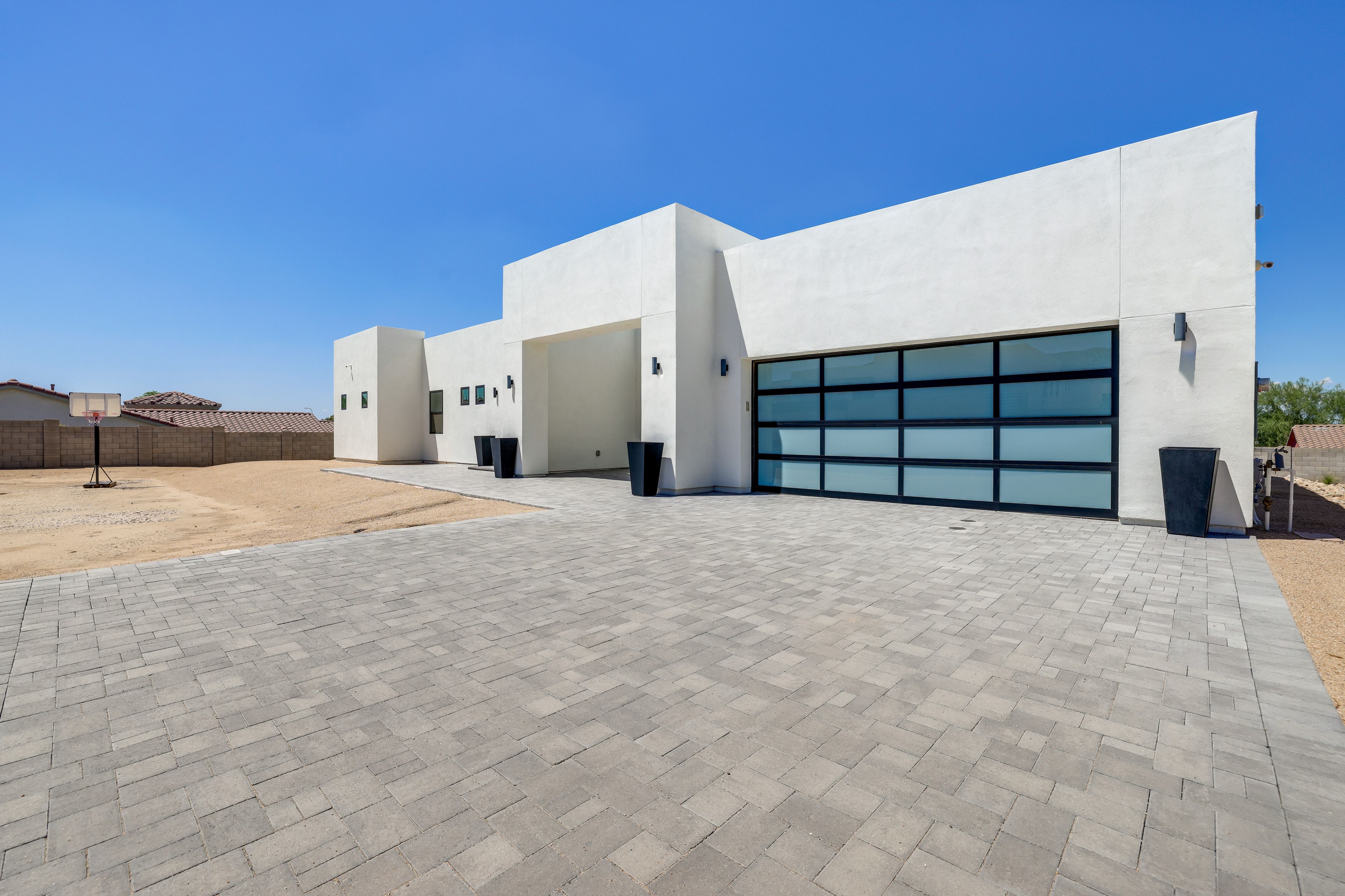 Driveway Parking | 4 Vehicles