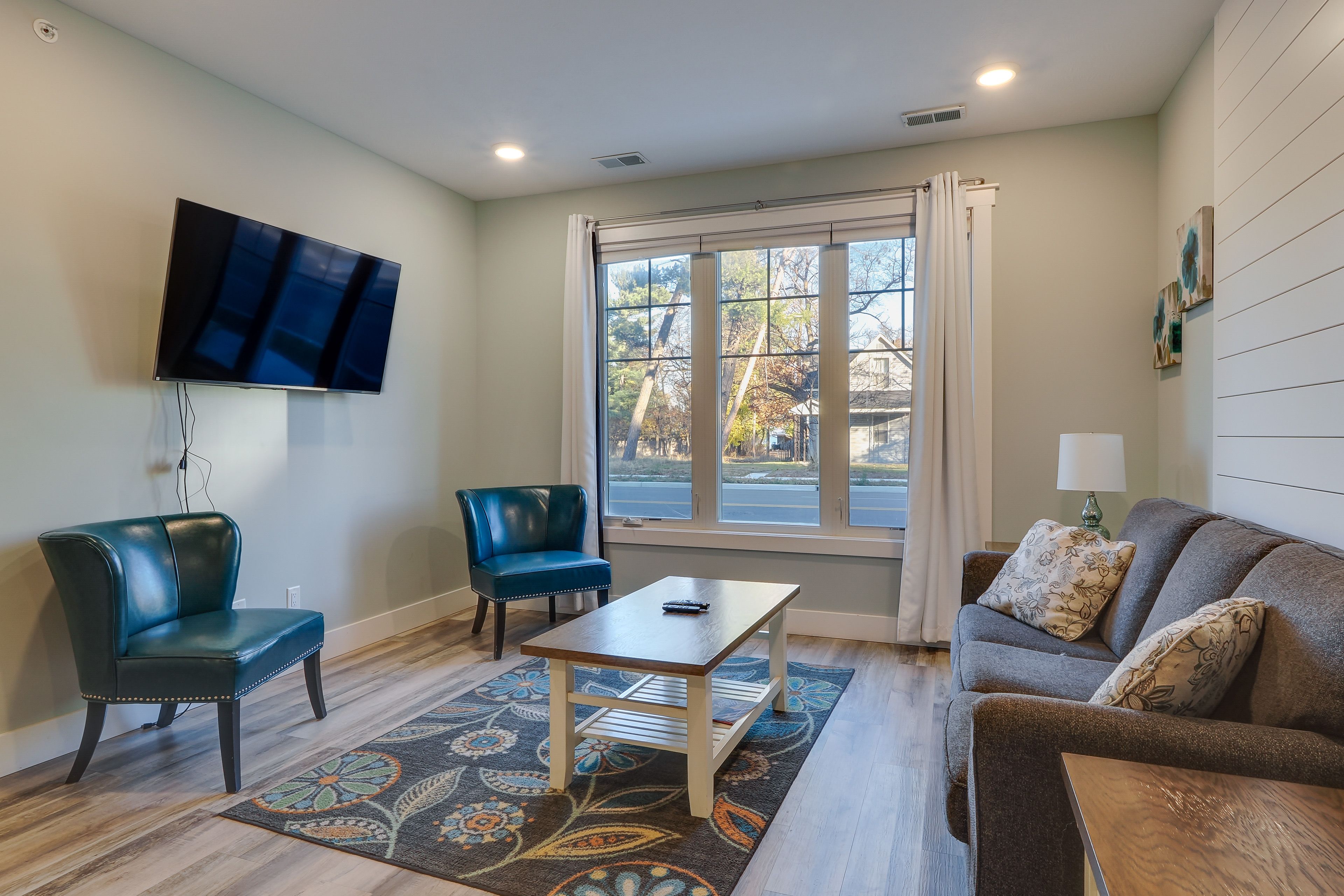 Traverse City Vacation Rental | 2BR | 2BA | Step-Free Access | 864 Sq Ft