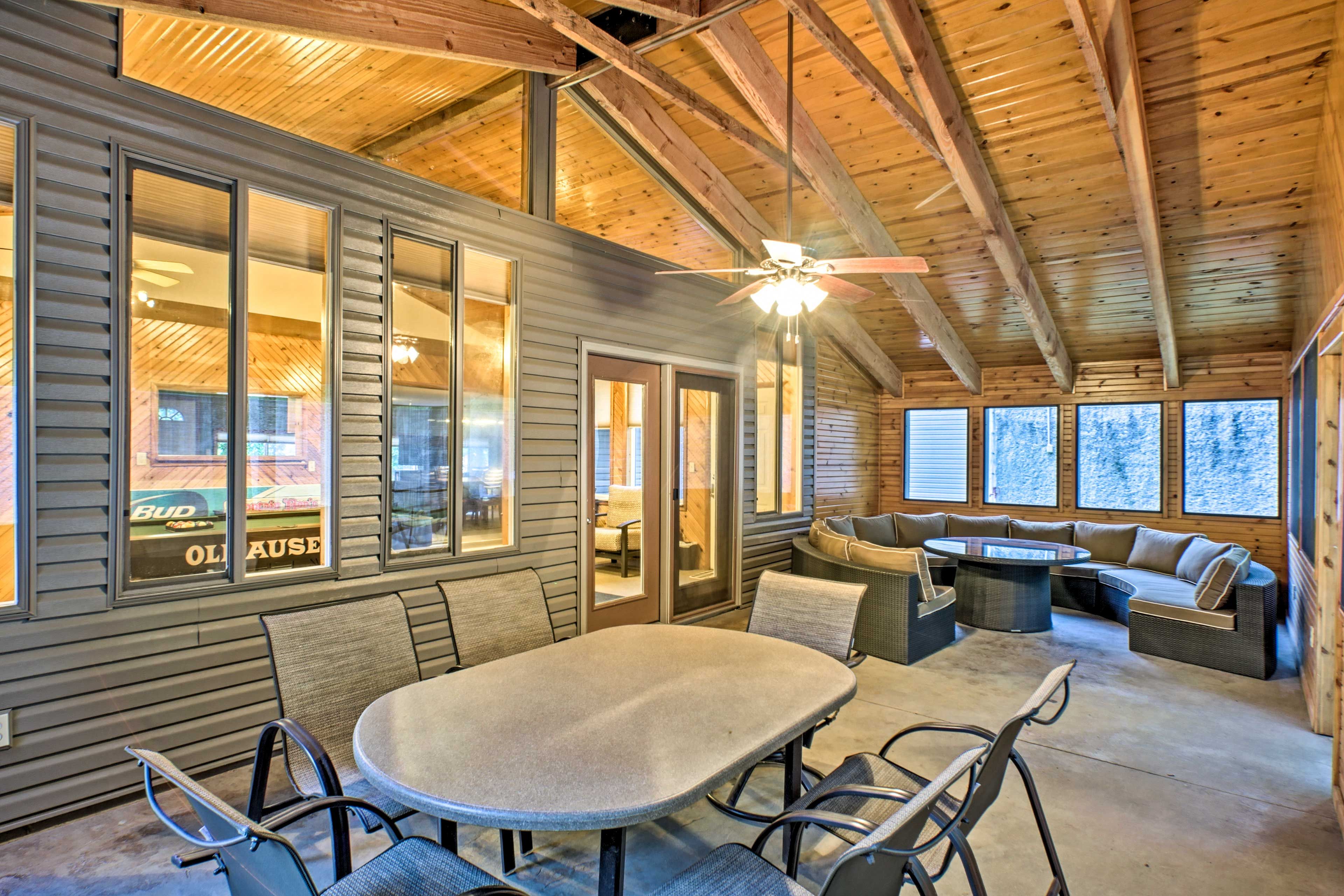 Sunrise Beach Vacation Rental | 5BR | 3BA | 2,984 Sq Ft