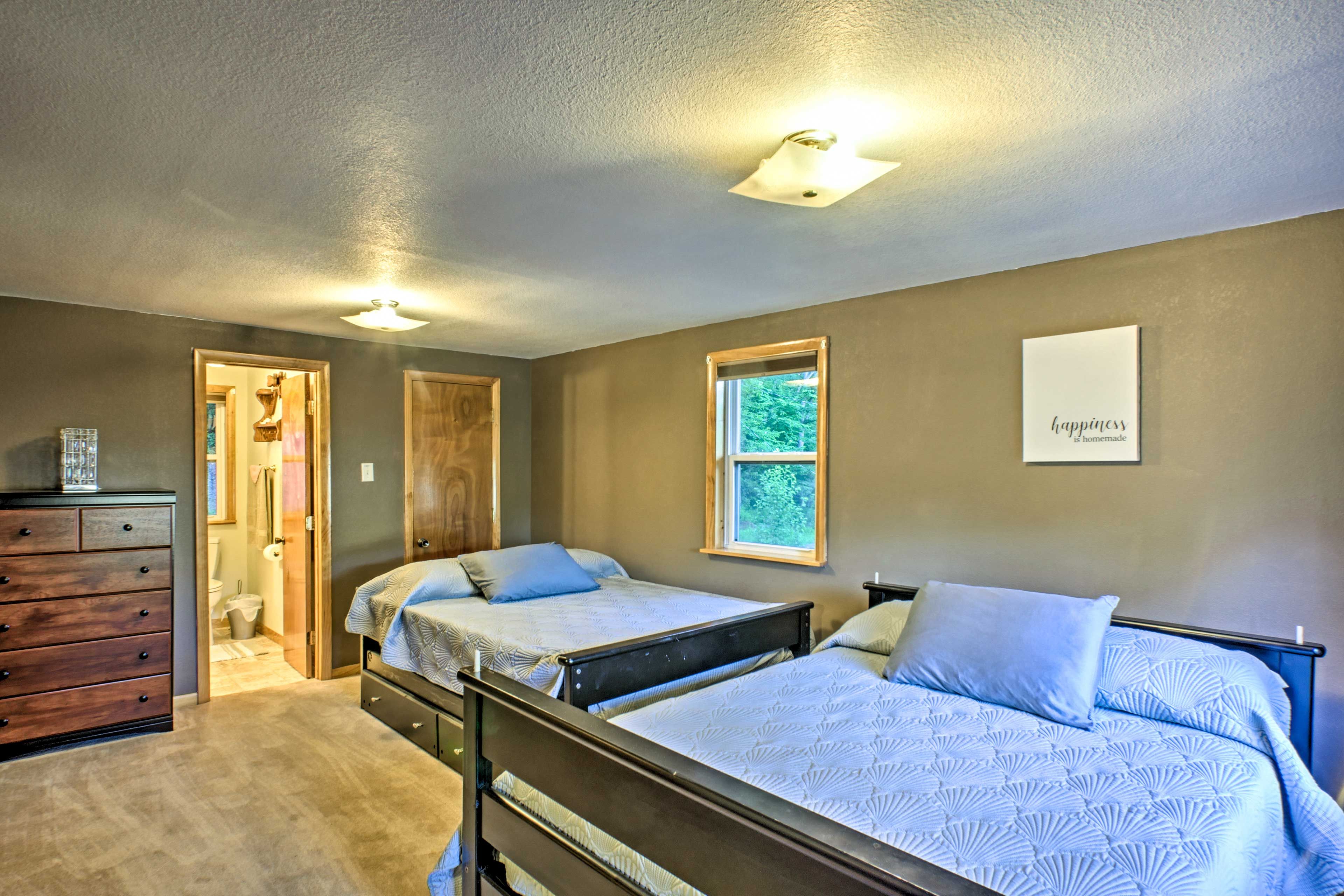Bedroom 1 | 2 Queen Beds | Queen Trundle Bed