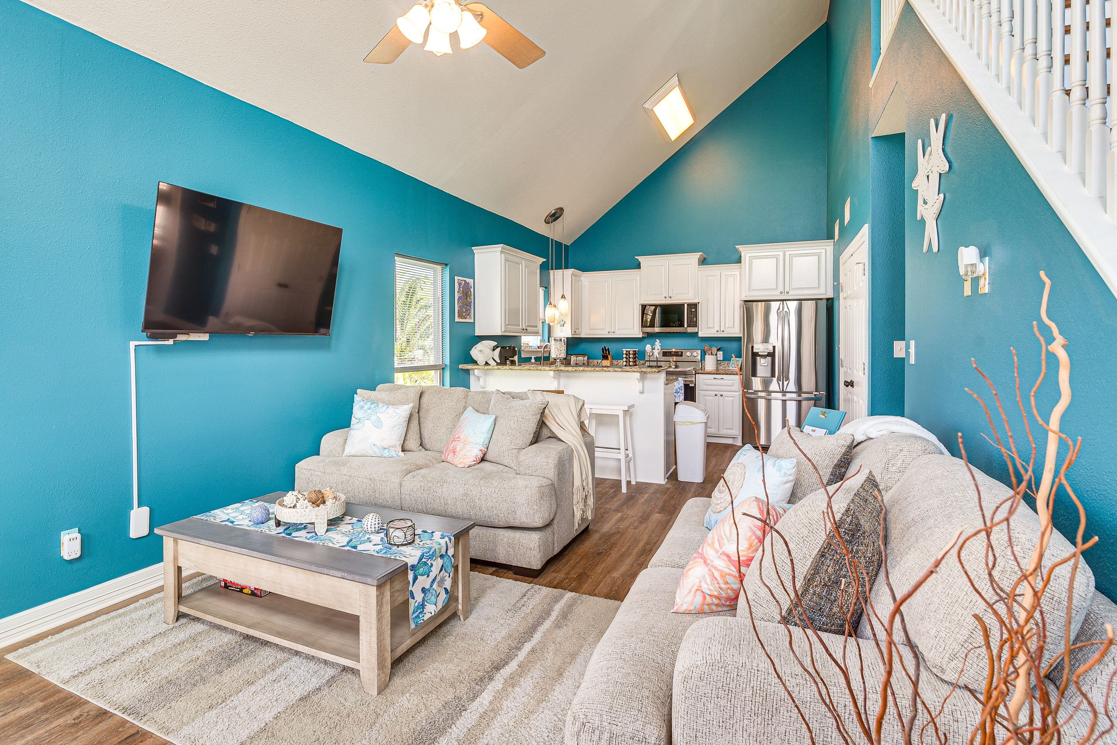 Living Room | Main Level