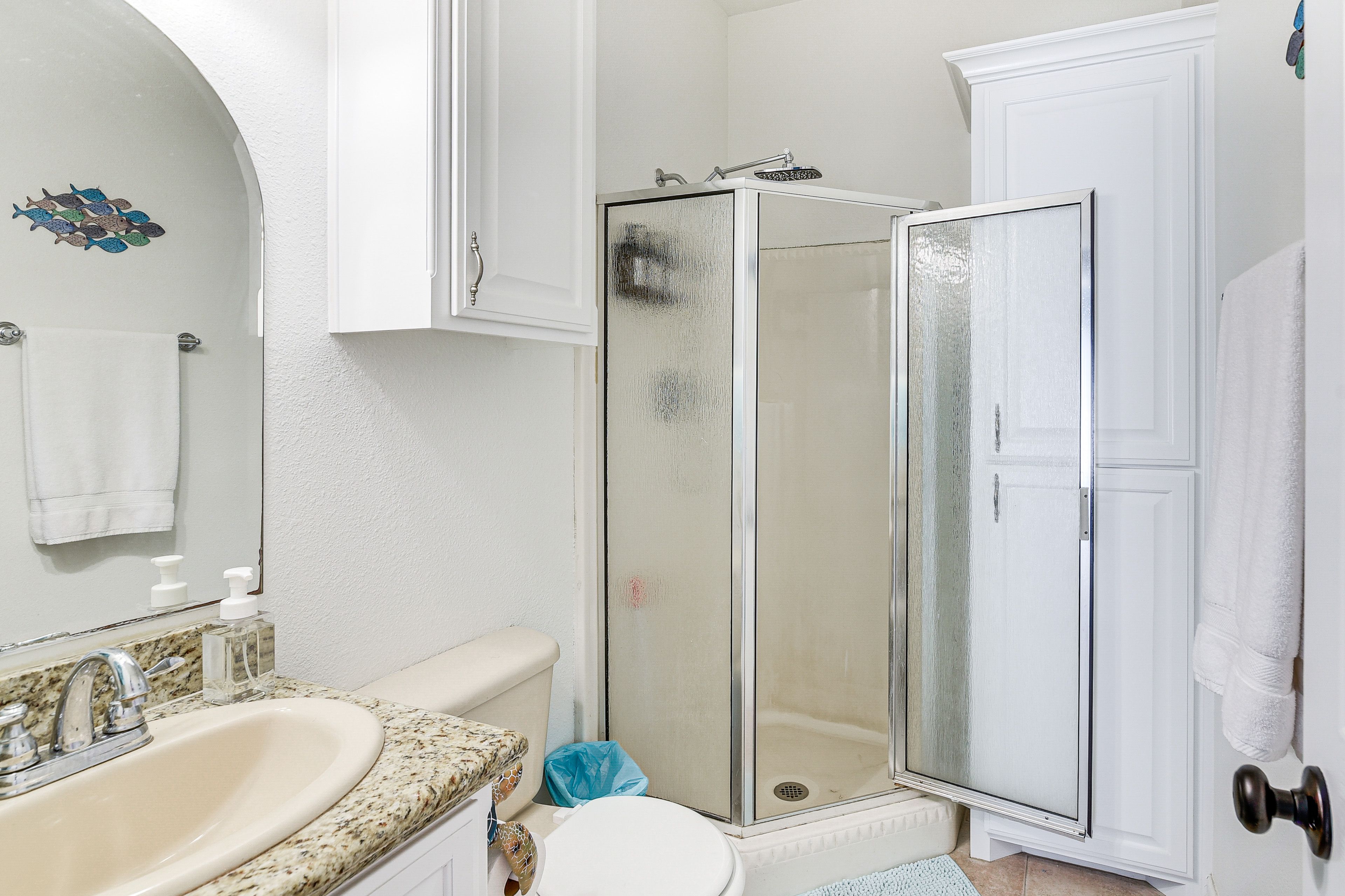 Full Bathroom | Upper Level