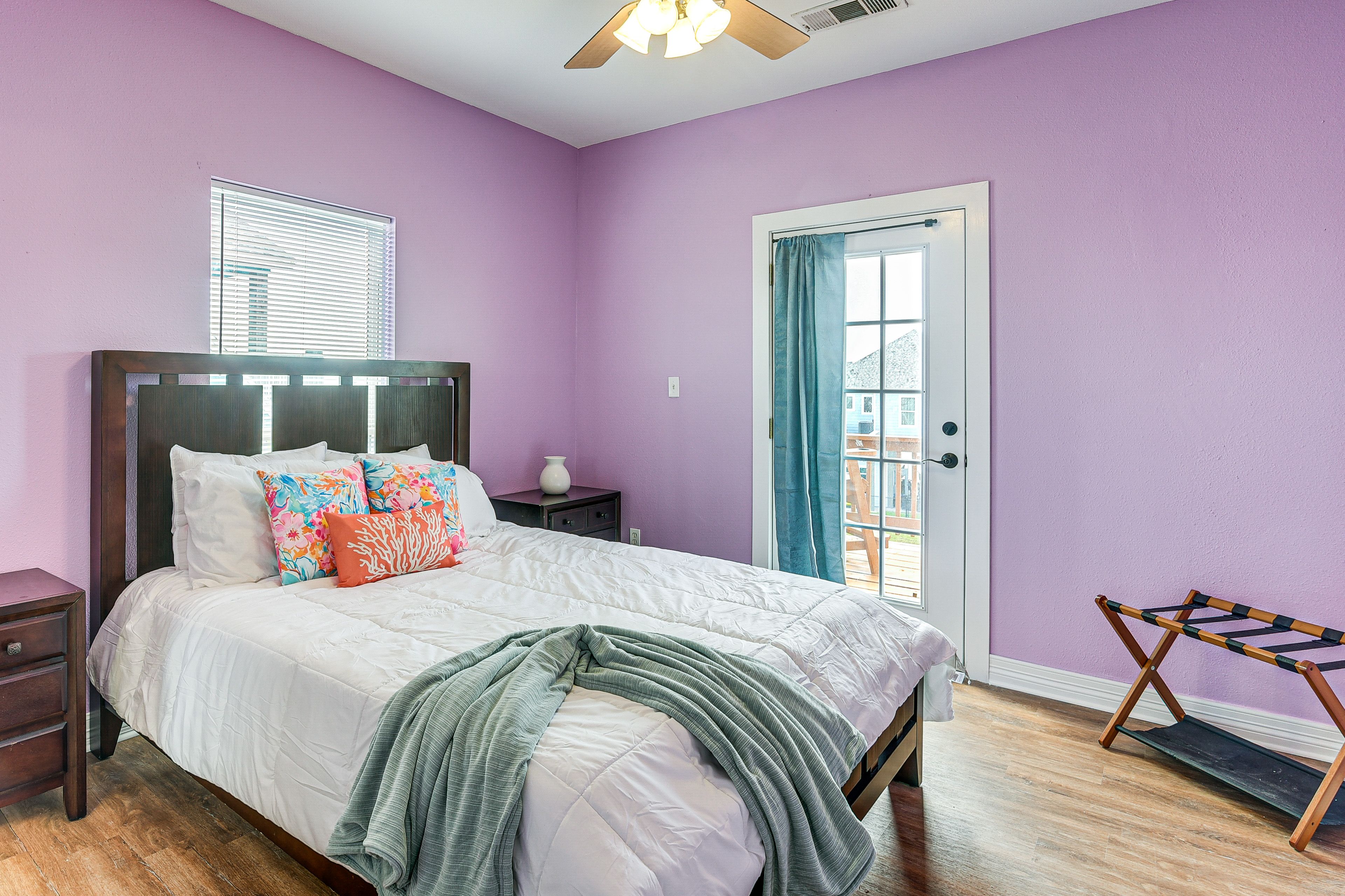 Bedroom 4 | Upper Level | Queen Bed