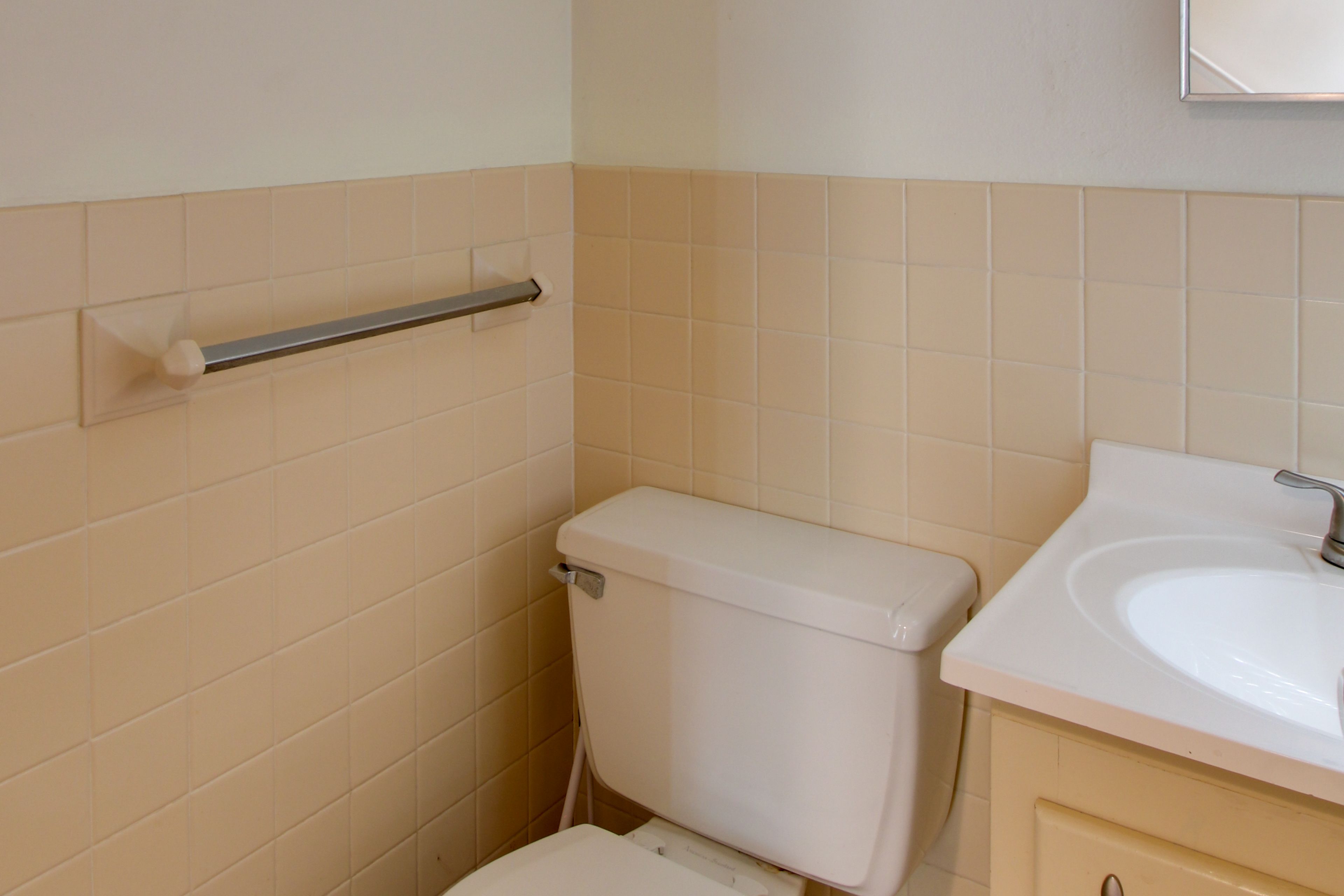 Half Bath | 1st Floor