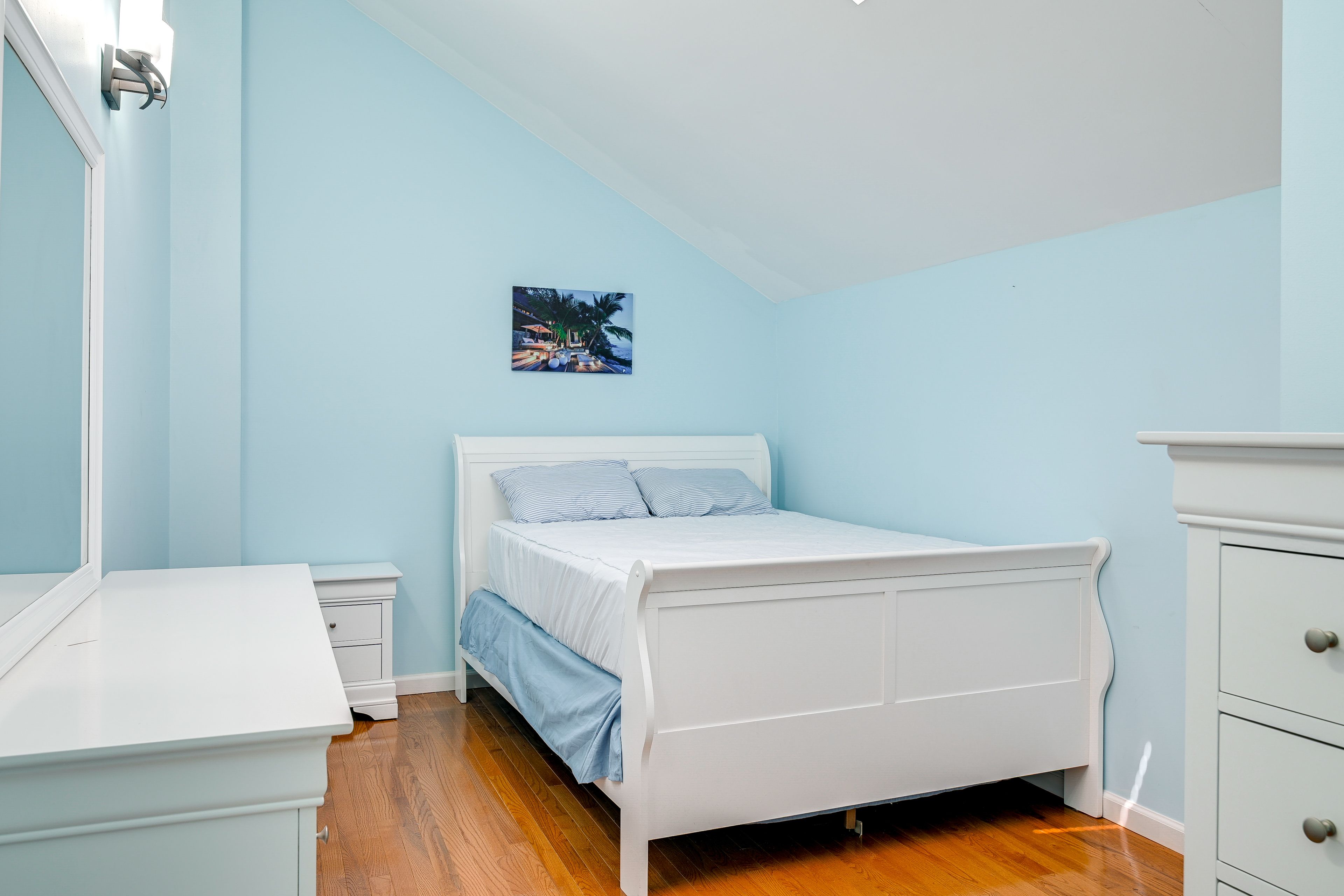 Bedroom 2 | Queen Bed | 3rd Floor