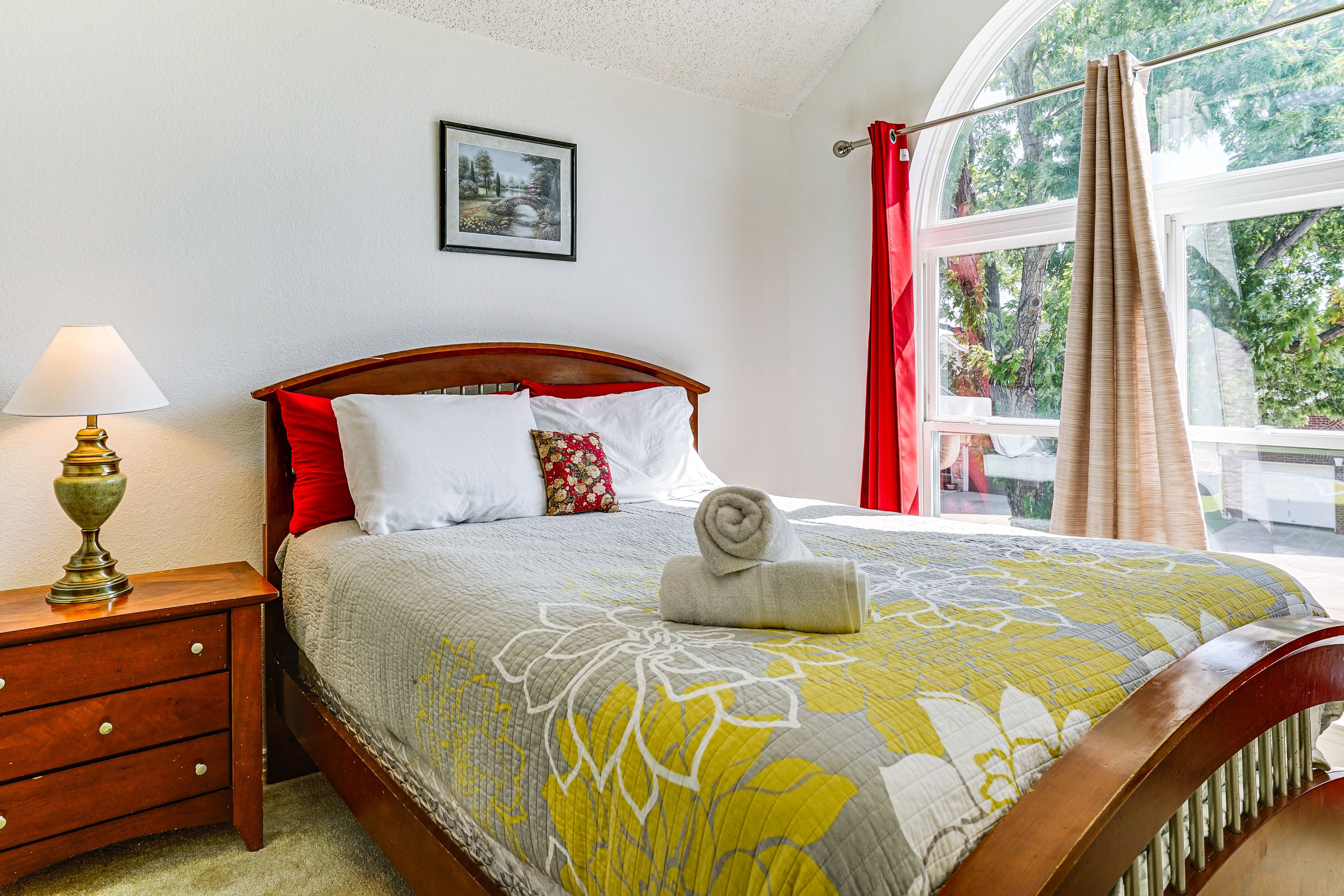 Bedroom 3 | Queen Bed | 2nd Floor