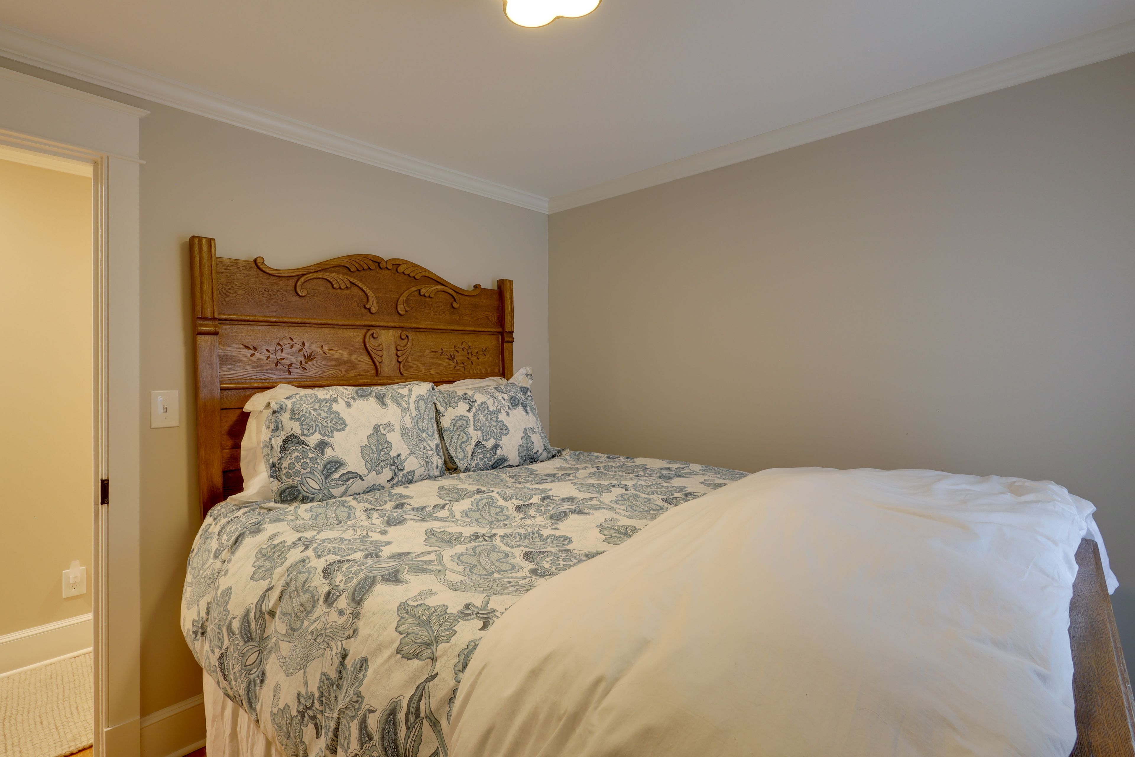 Bedroom 3 | Queen Bed | 2nd Floor
