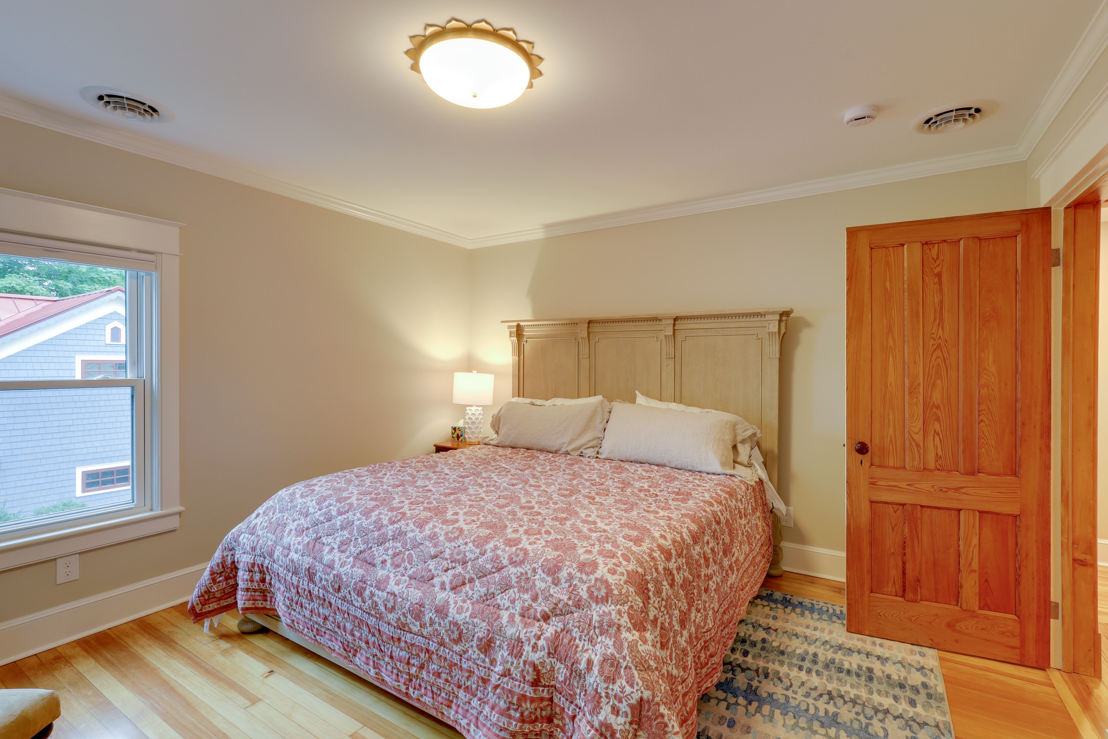 Bedroom 1 | King Bed | 2nd Floor