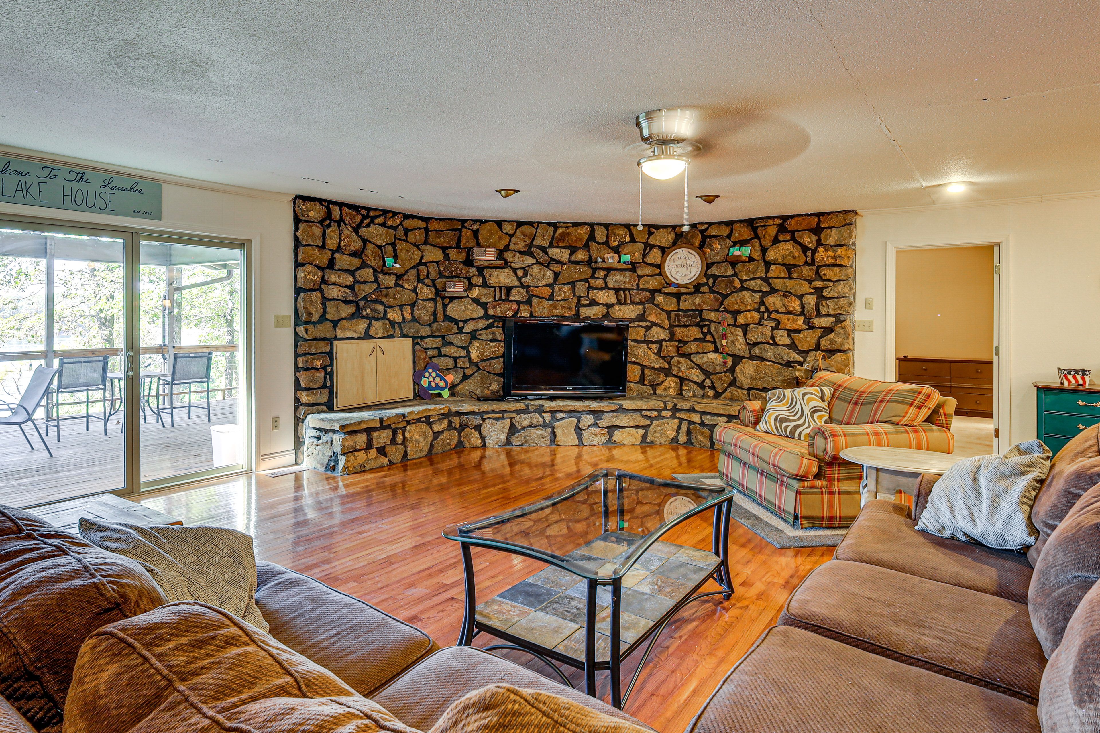 Living Room | Main Level