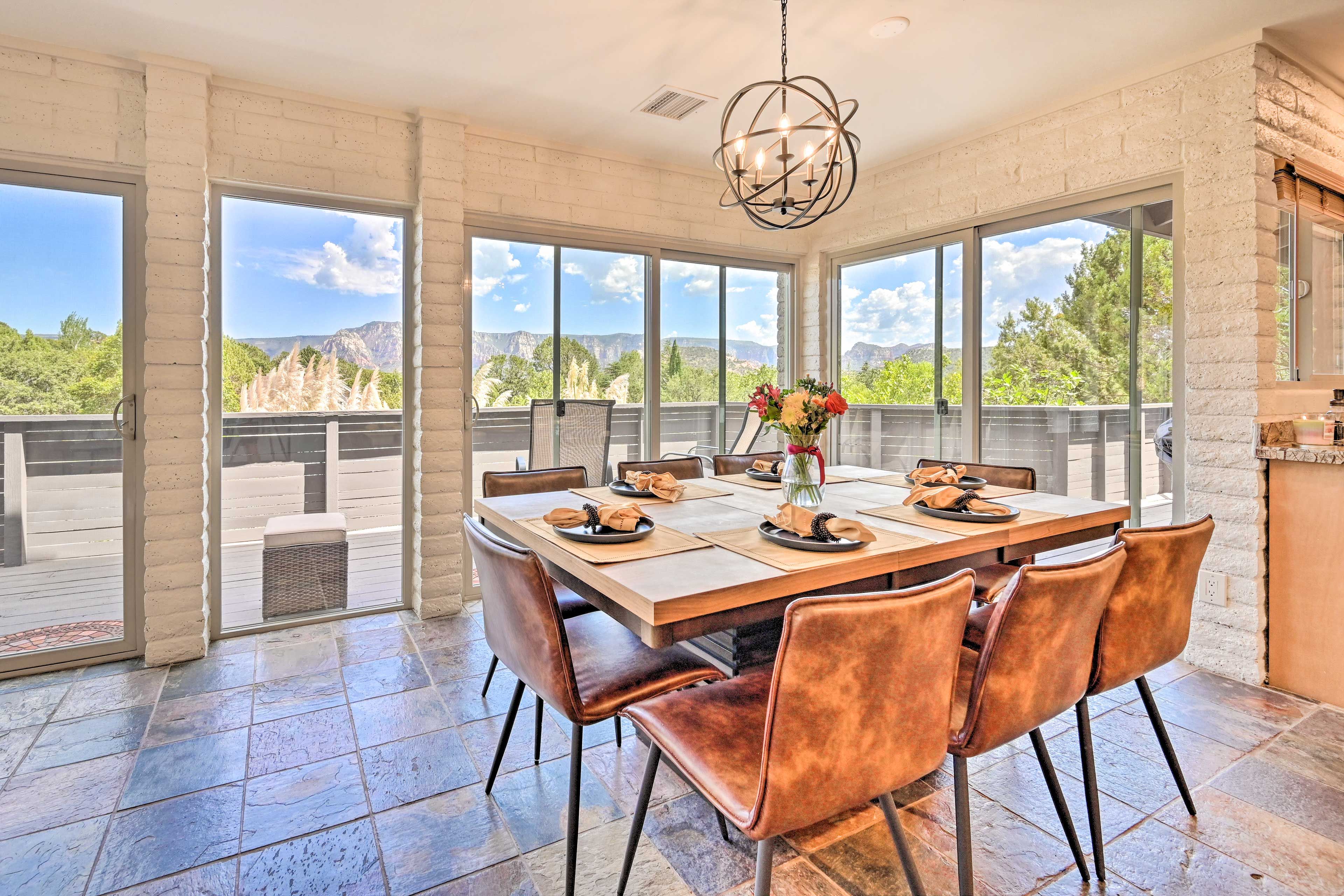 Main House | Dining | Mountain Views