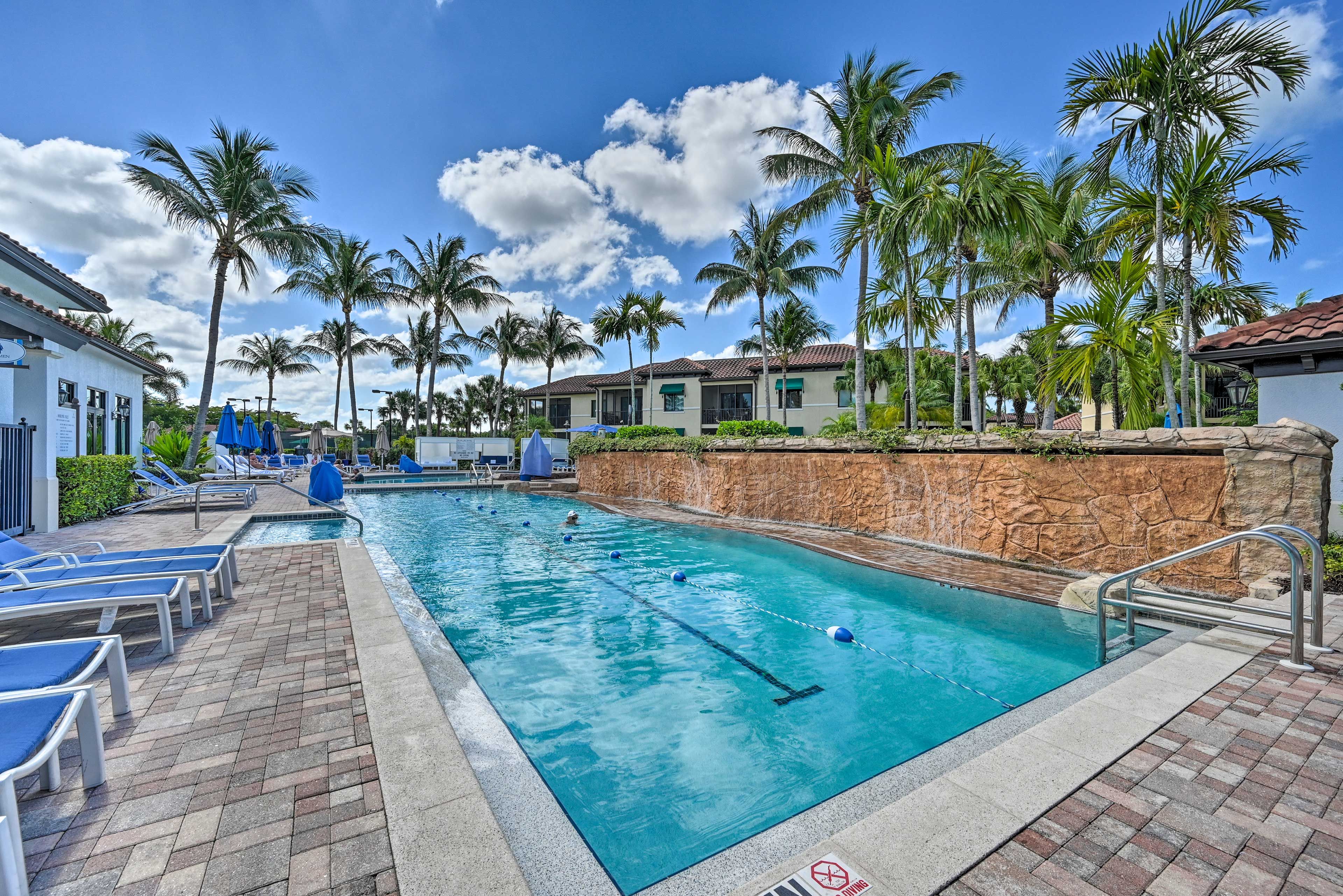 Naples Bay Resort