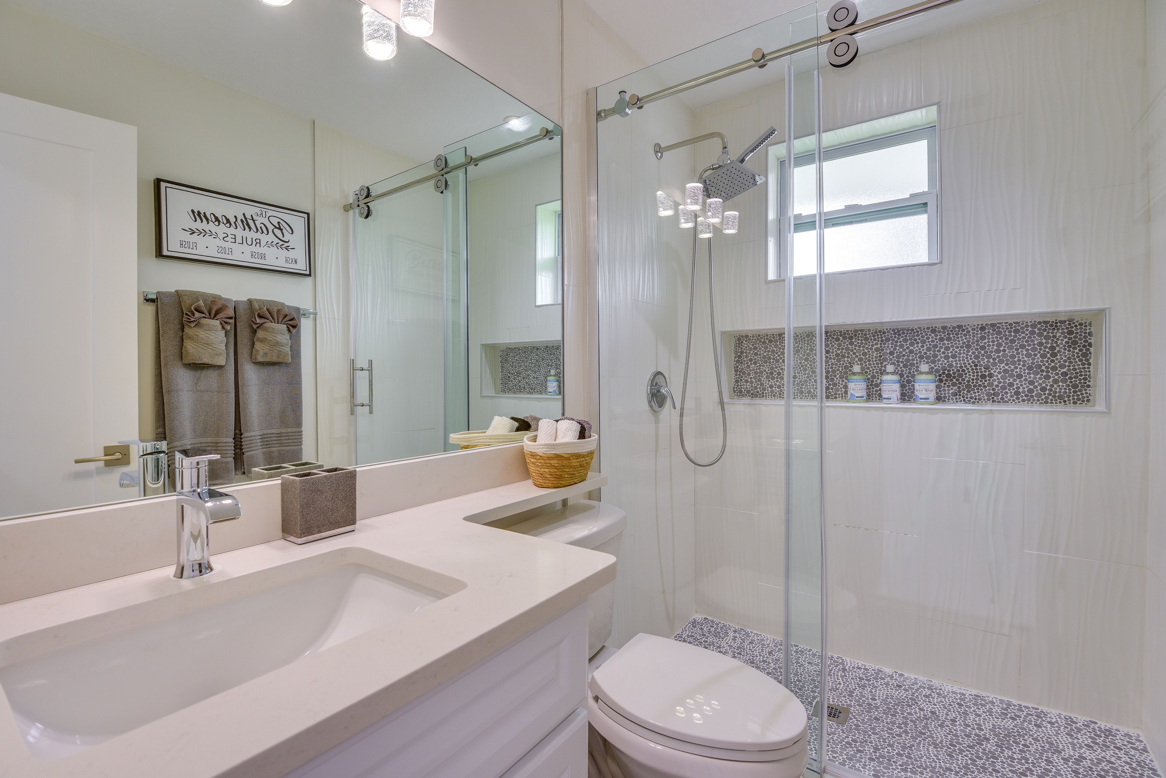 Full Bathroom