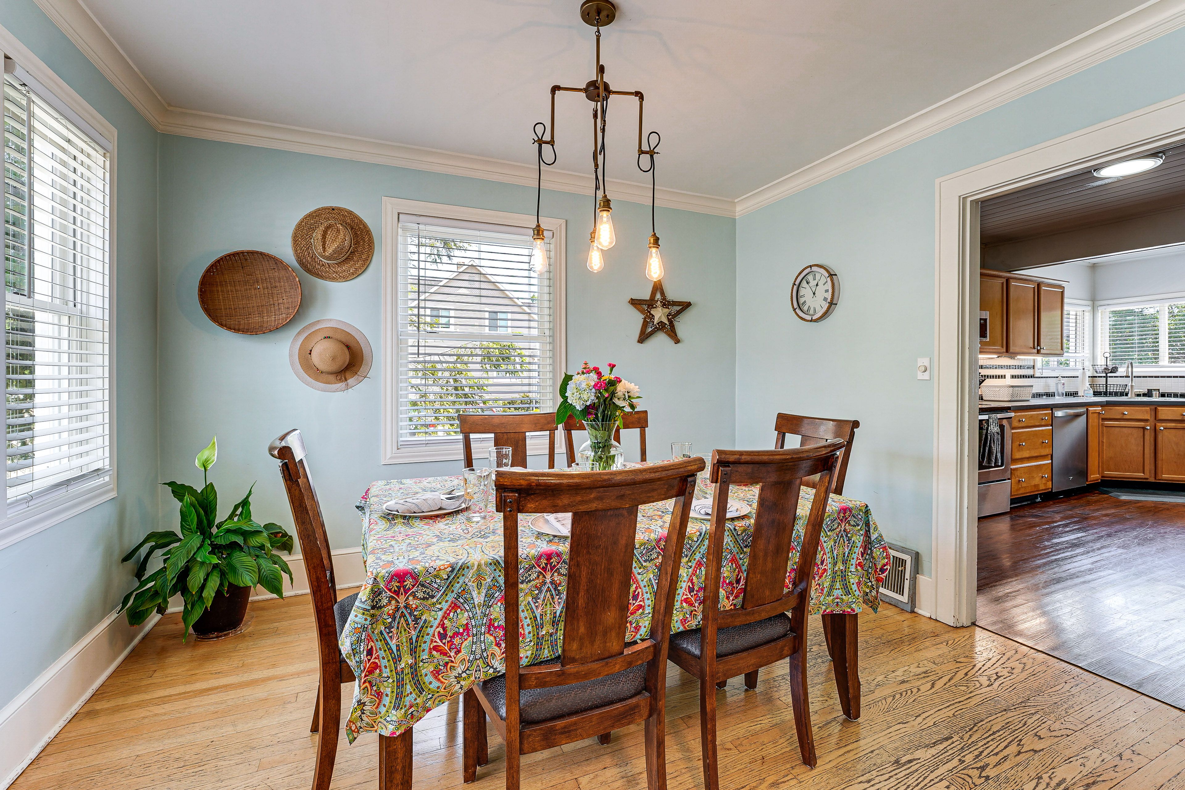 Dining Area | 1st Floor