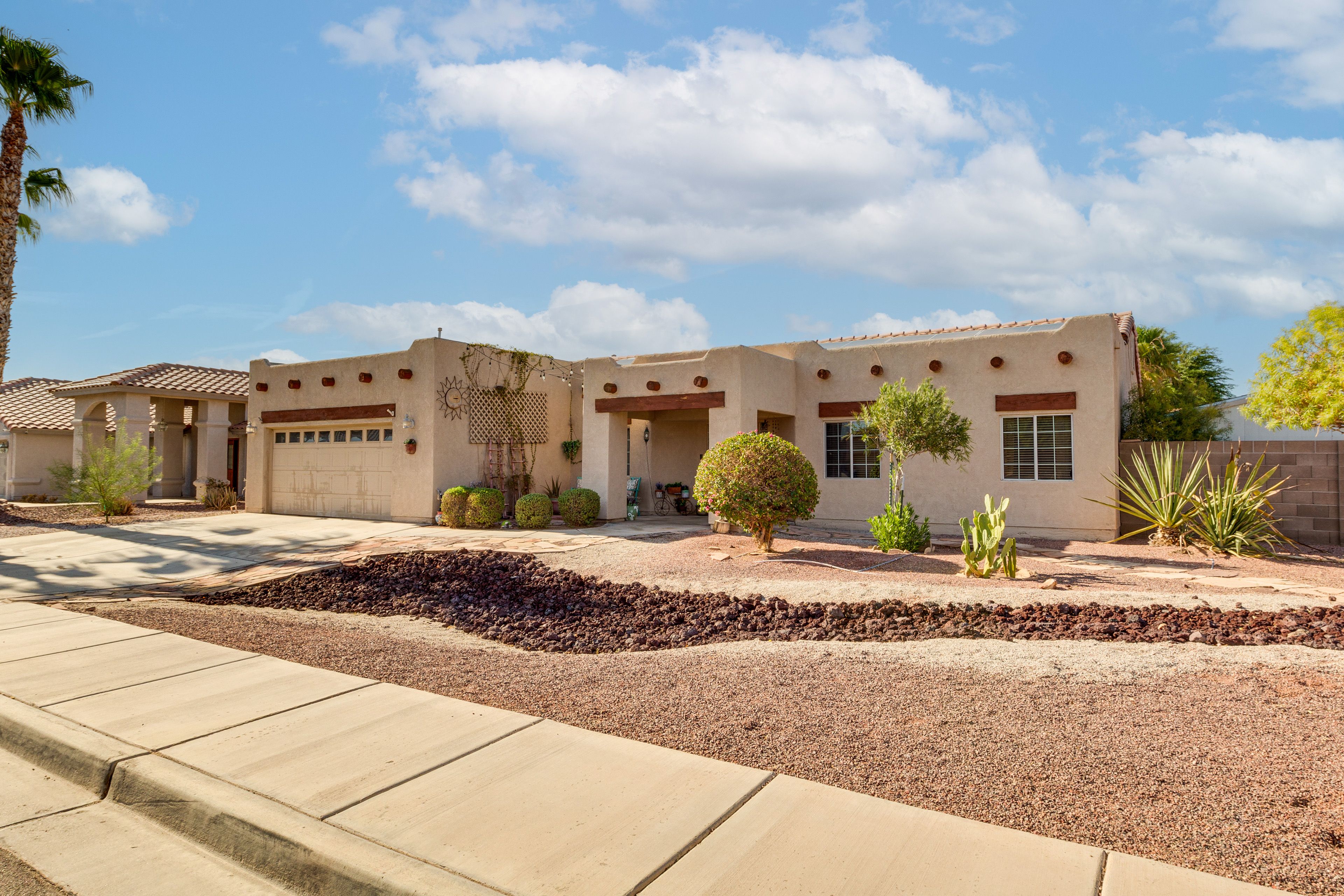 Exterior | Garage (1 Vehicle) | Driveway (2 Vehicles) | Street Parking