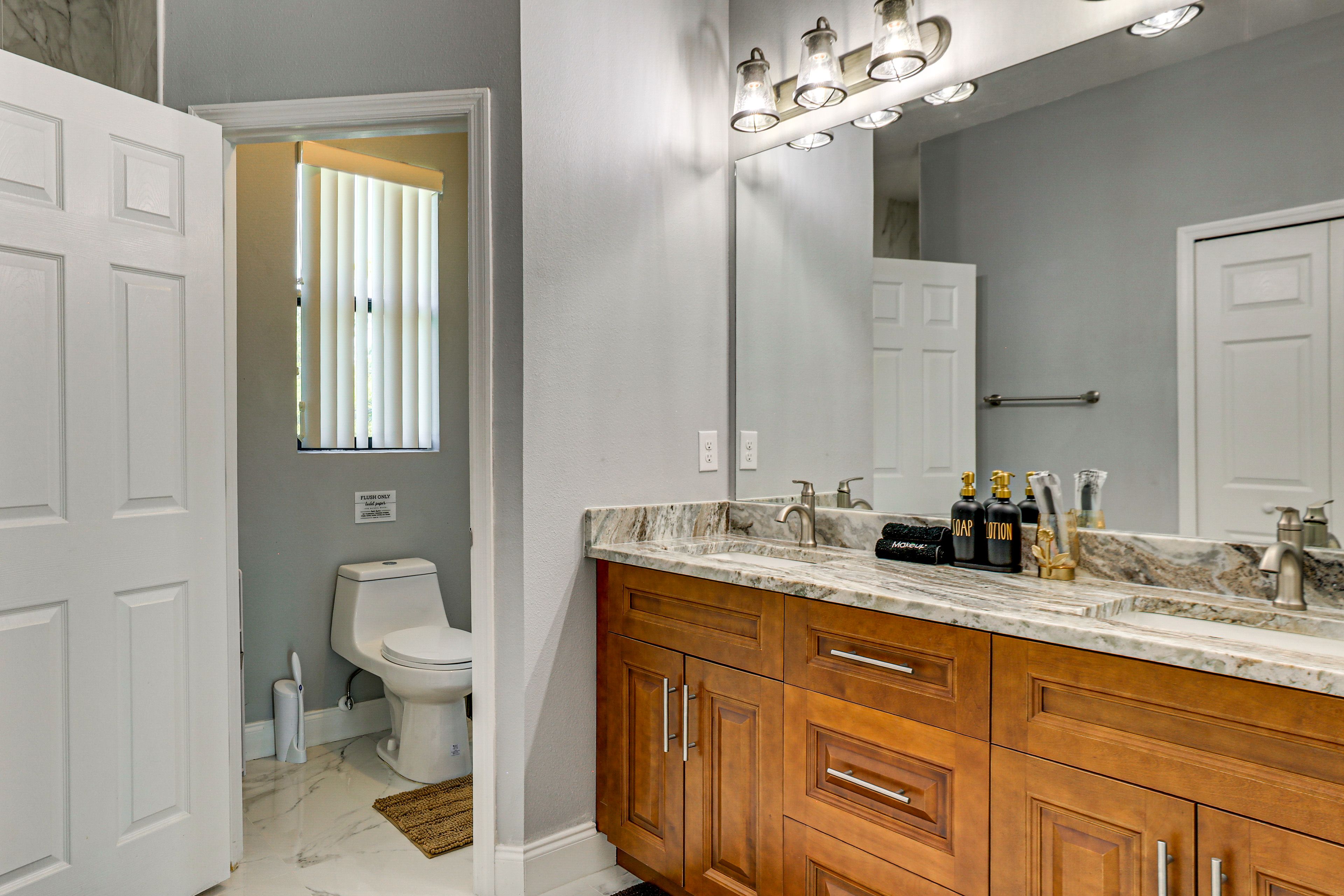 Full Bathroom